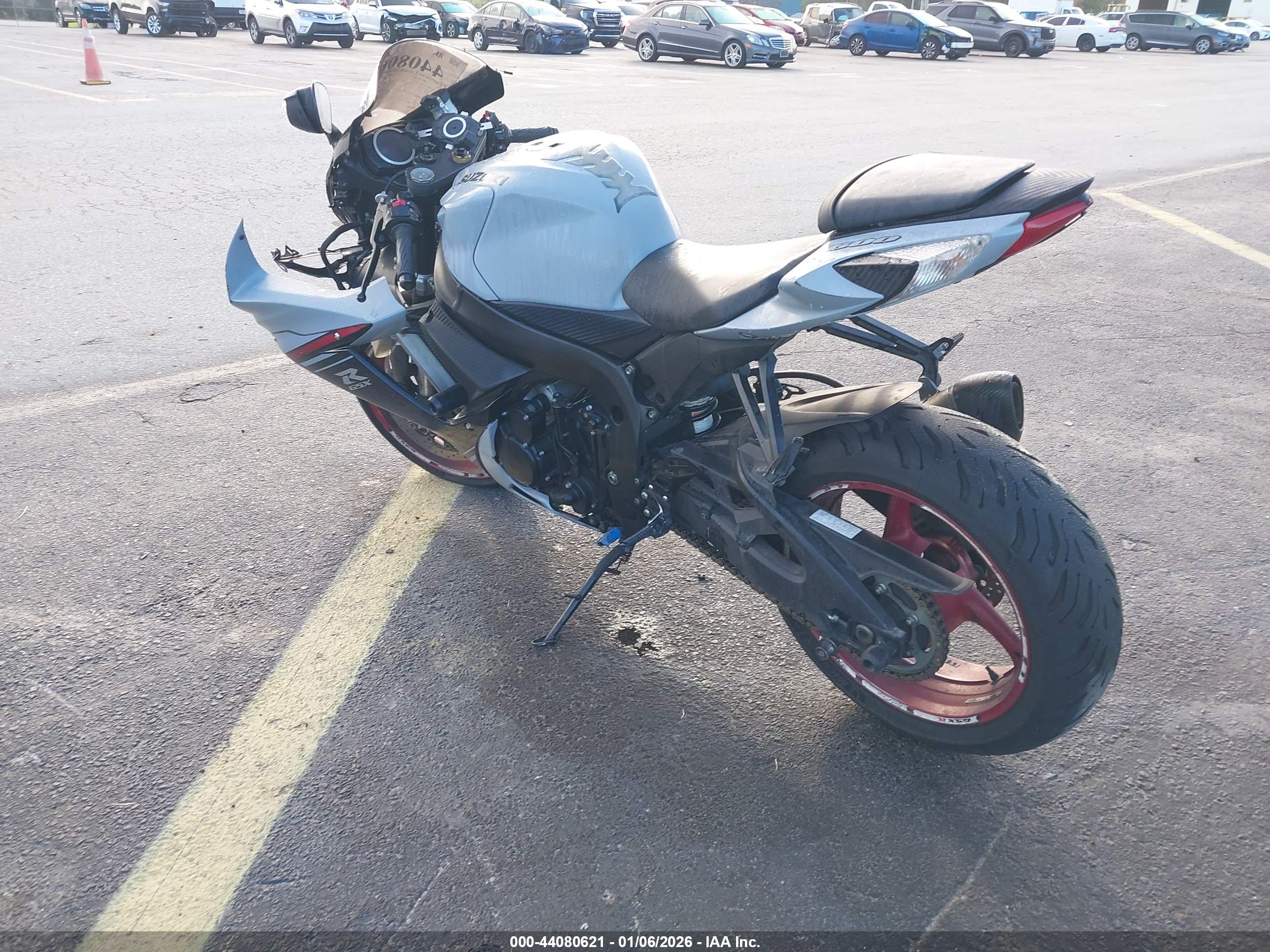 SUZUKI GSX-R600 image 3