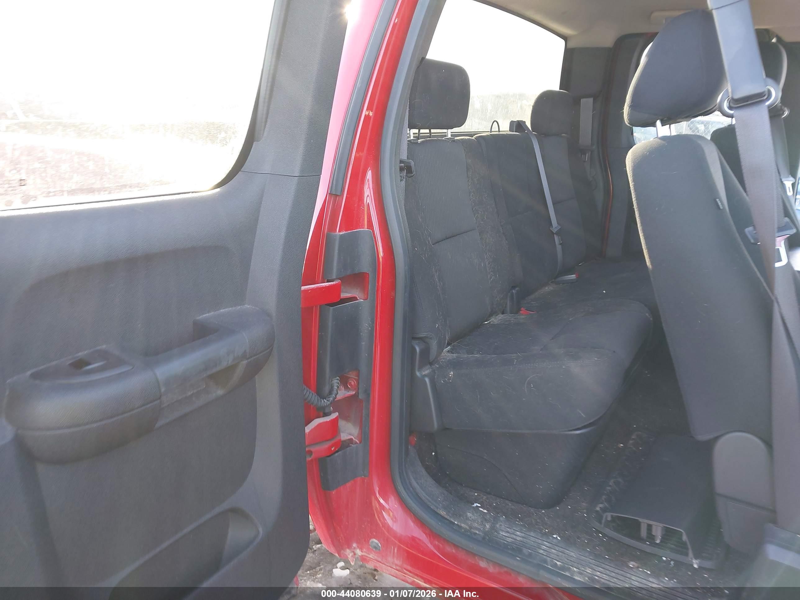 CHEVROLET SILVERADO image 8