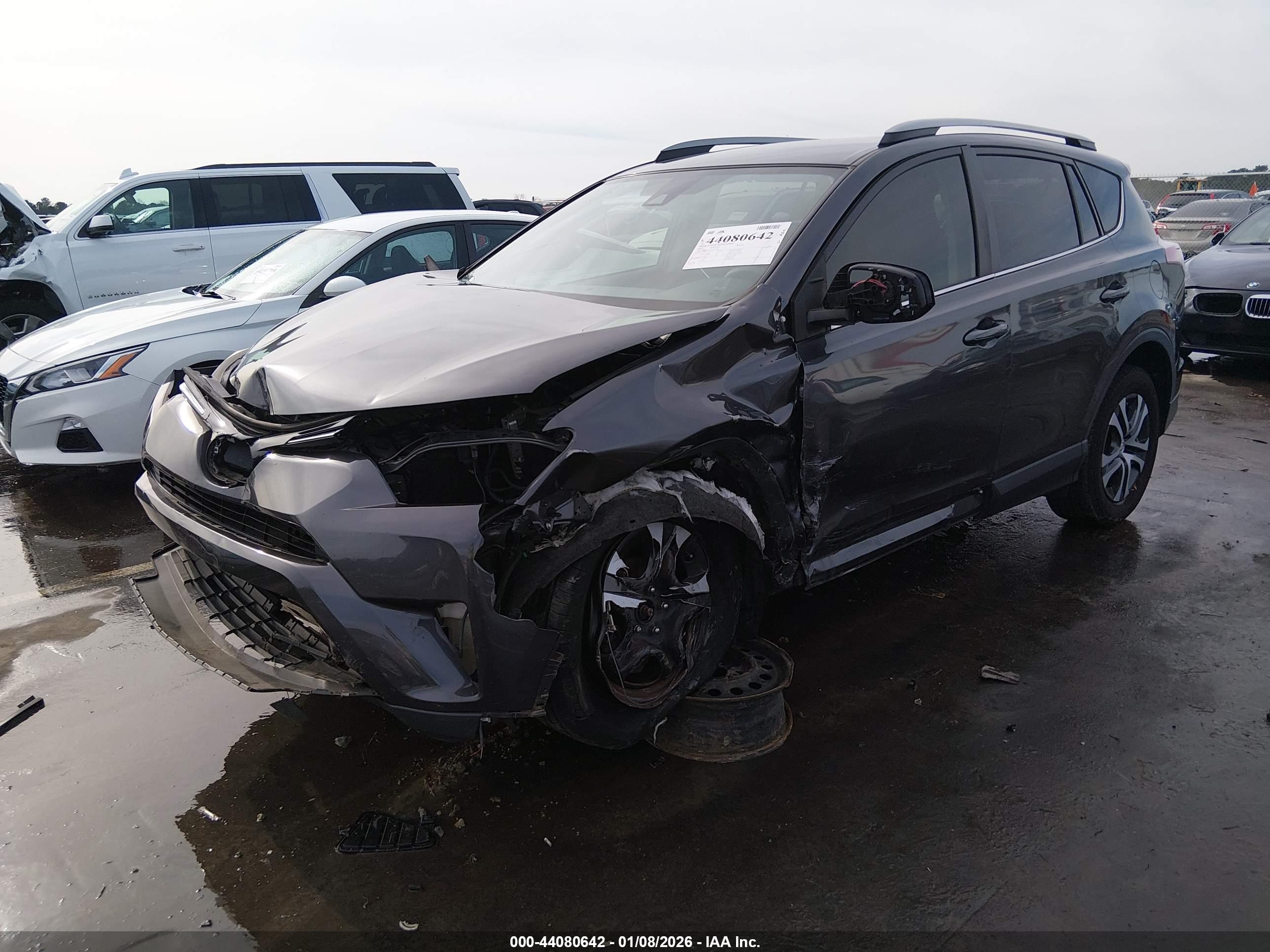 TOYOTA RAV4 image 2