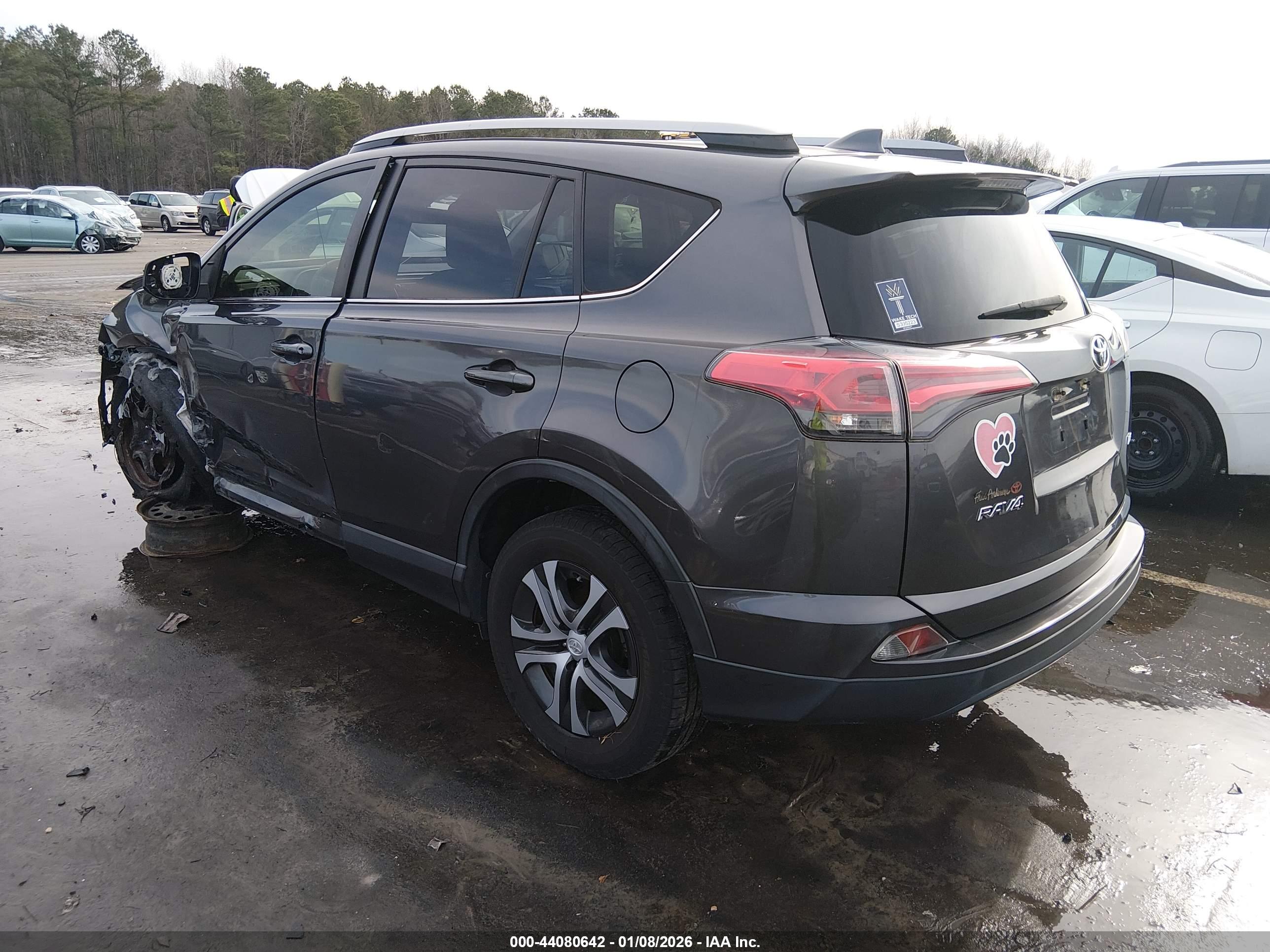 TOYOTA RAV4 image 3
