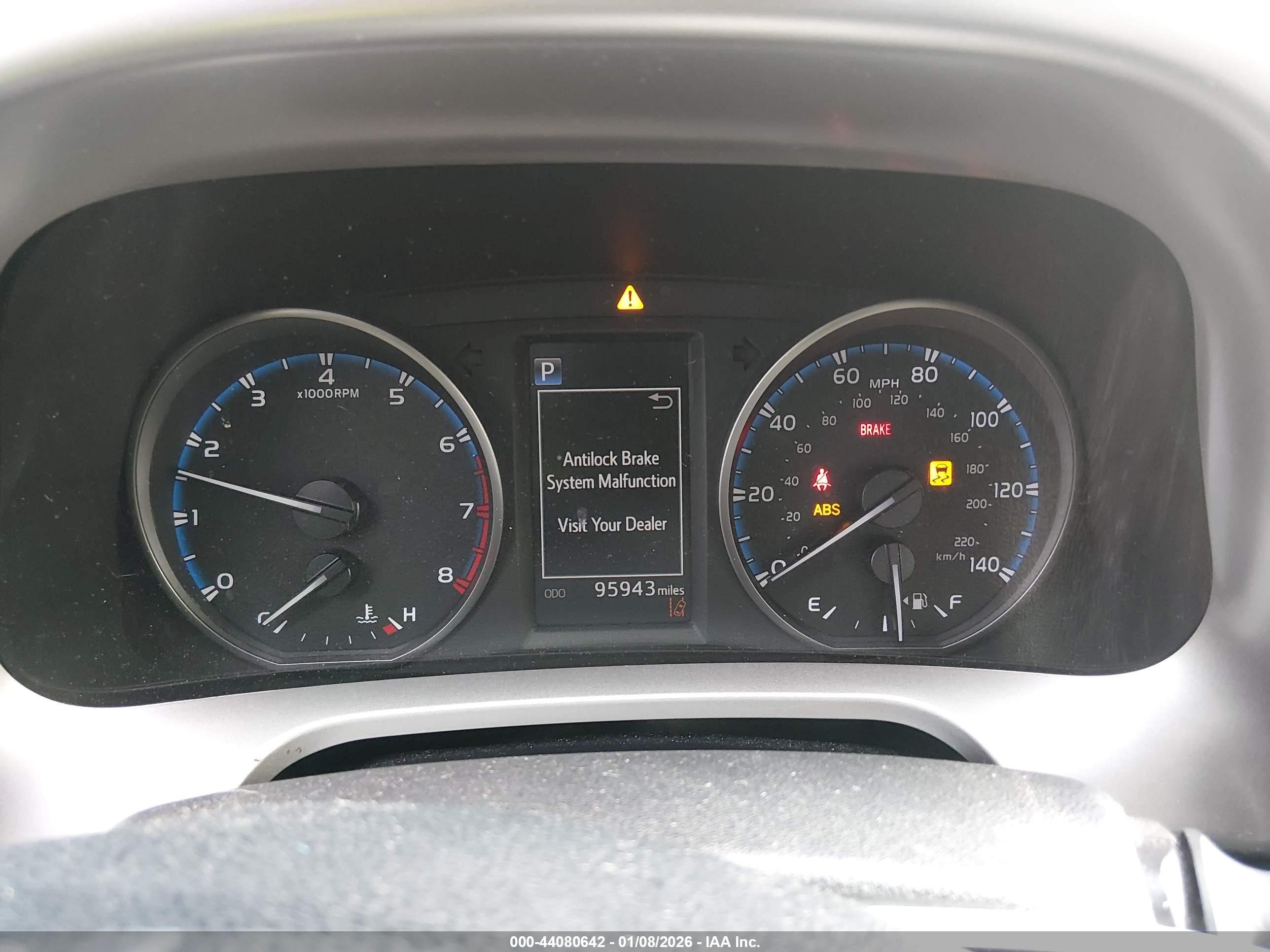 TOYOTA RAV4 image 7
