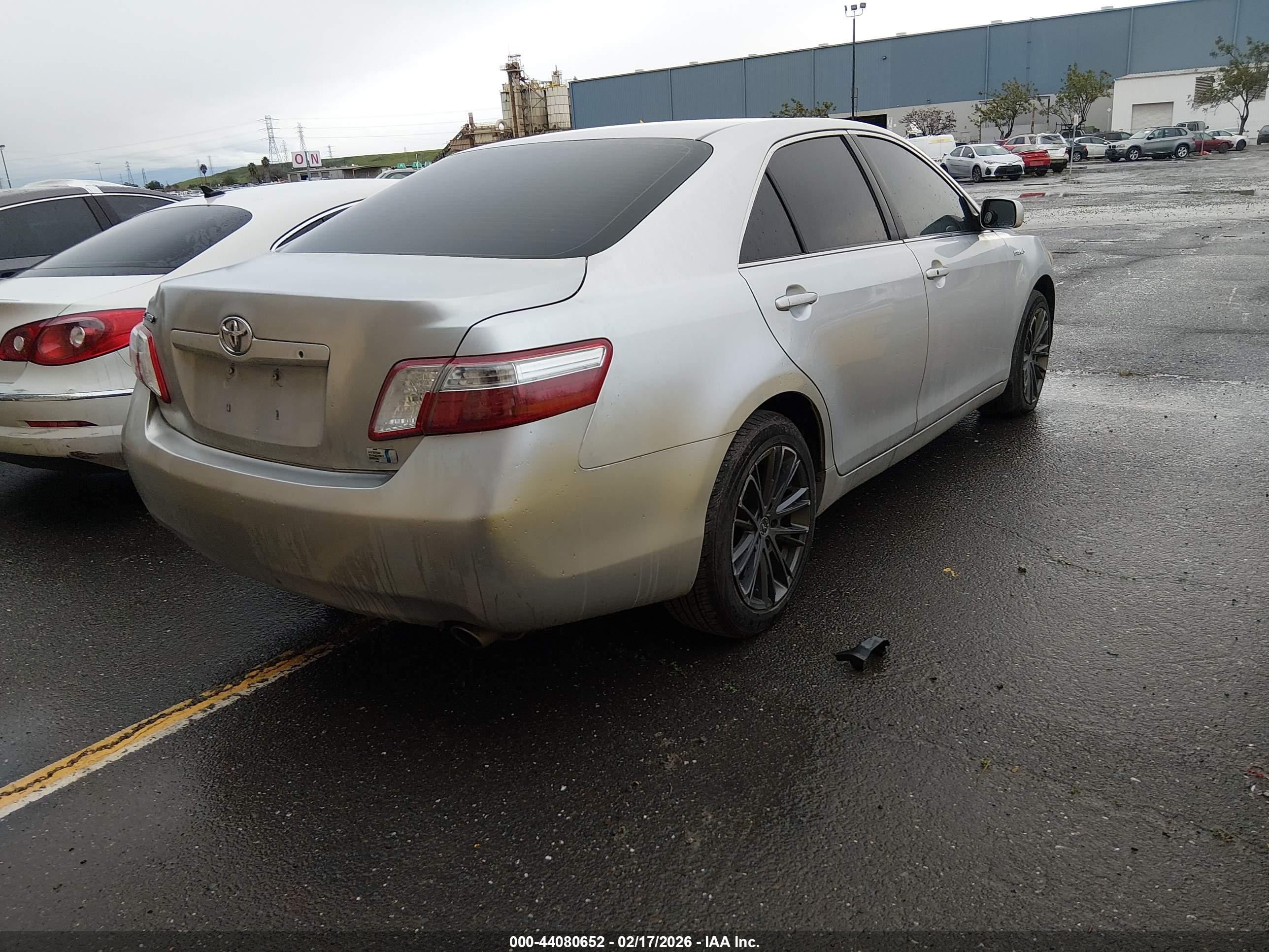 TOYOTA CAMRY image 4