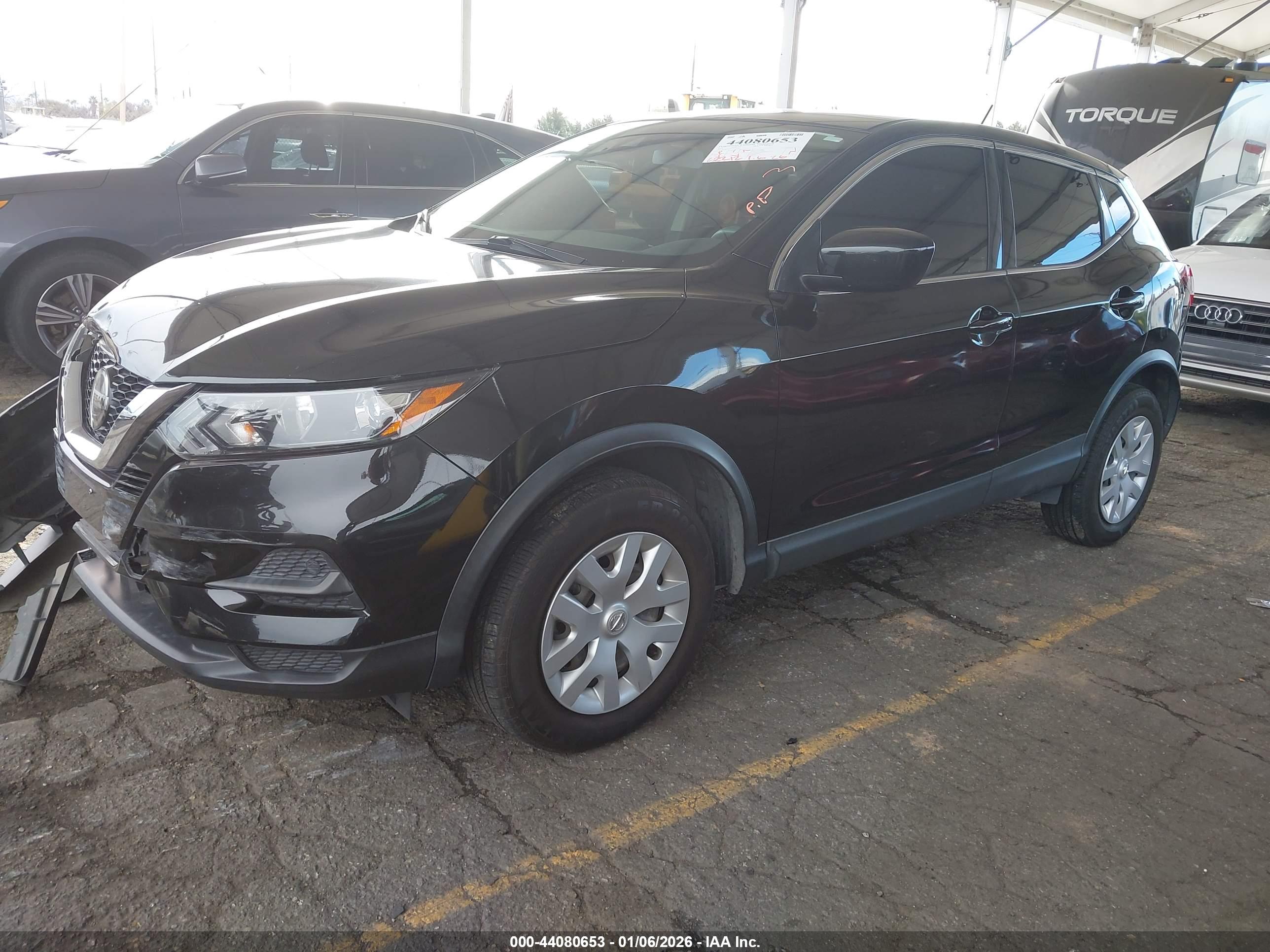 NISSAN ROGUE image 2