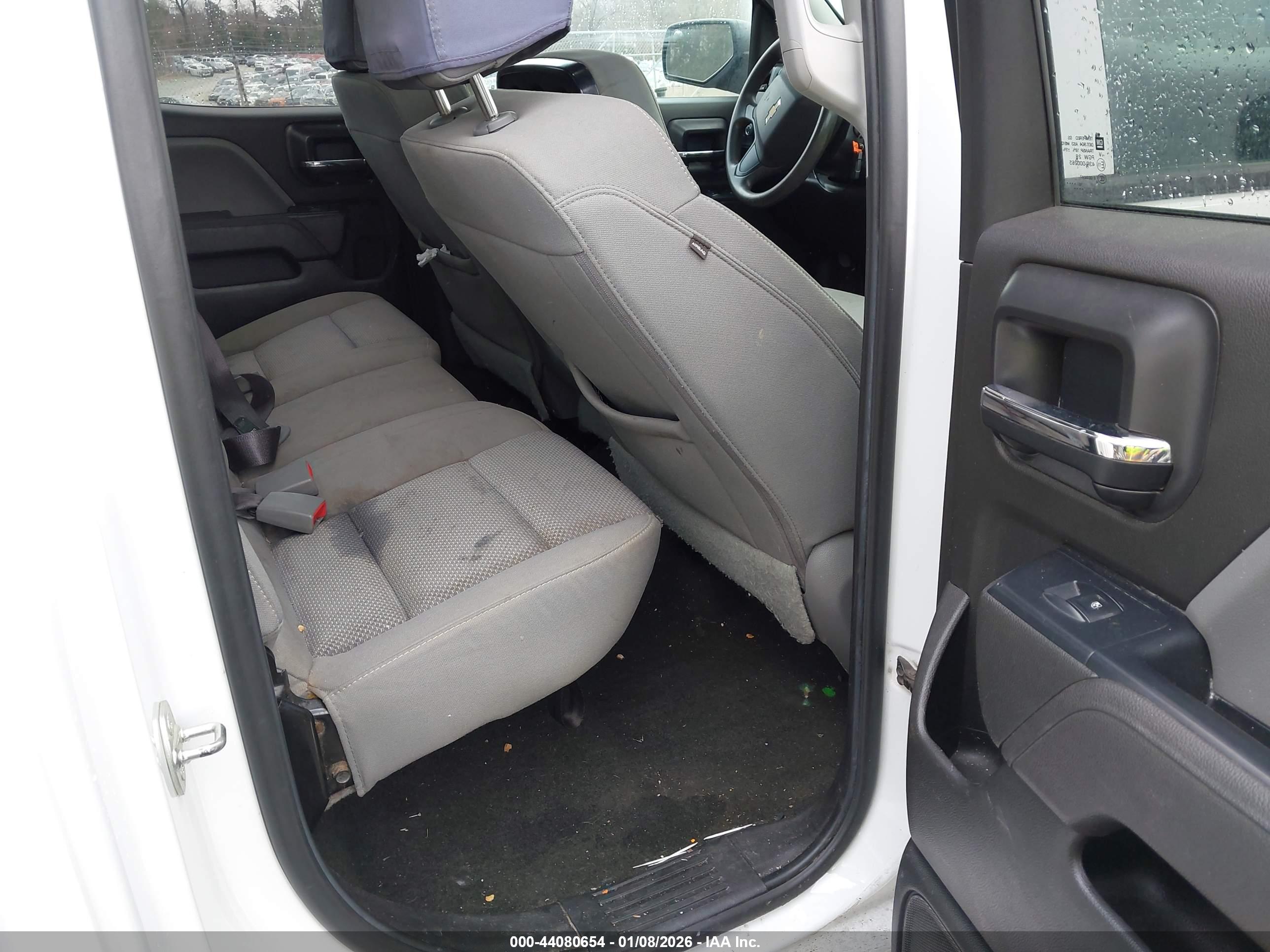 CHEVROLET SILVERADO image 8