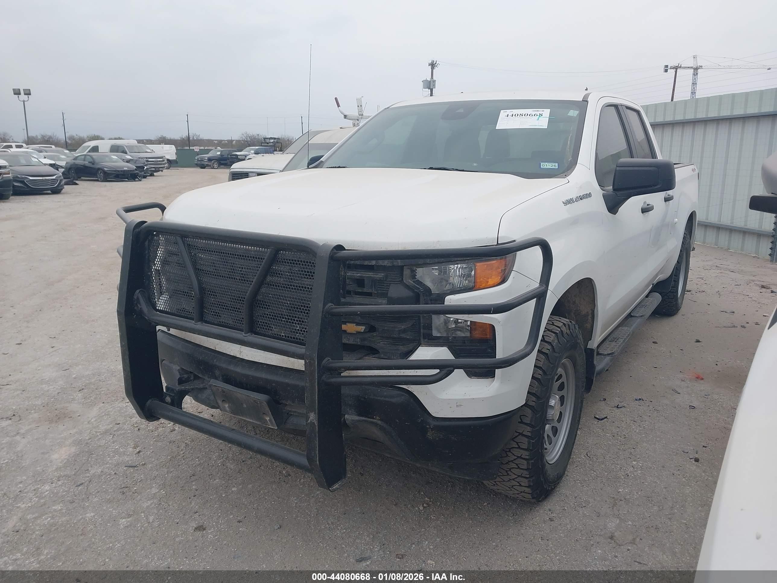 CHEVROLET SILVERADO image 2