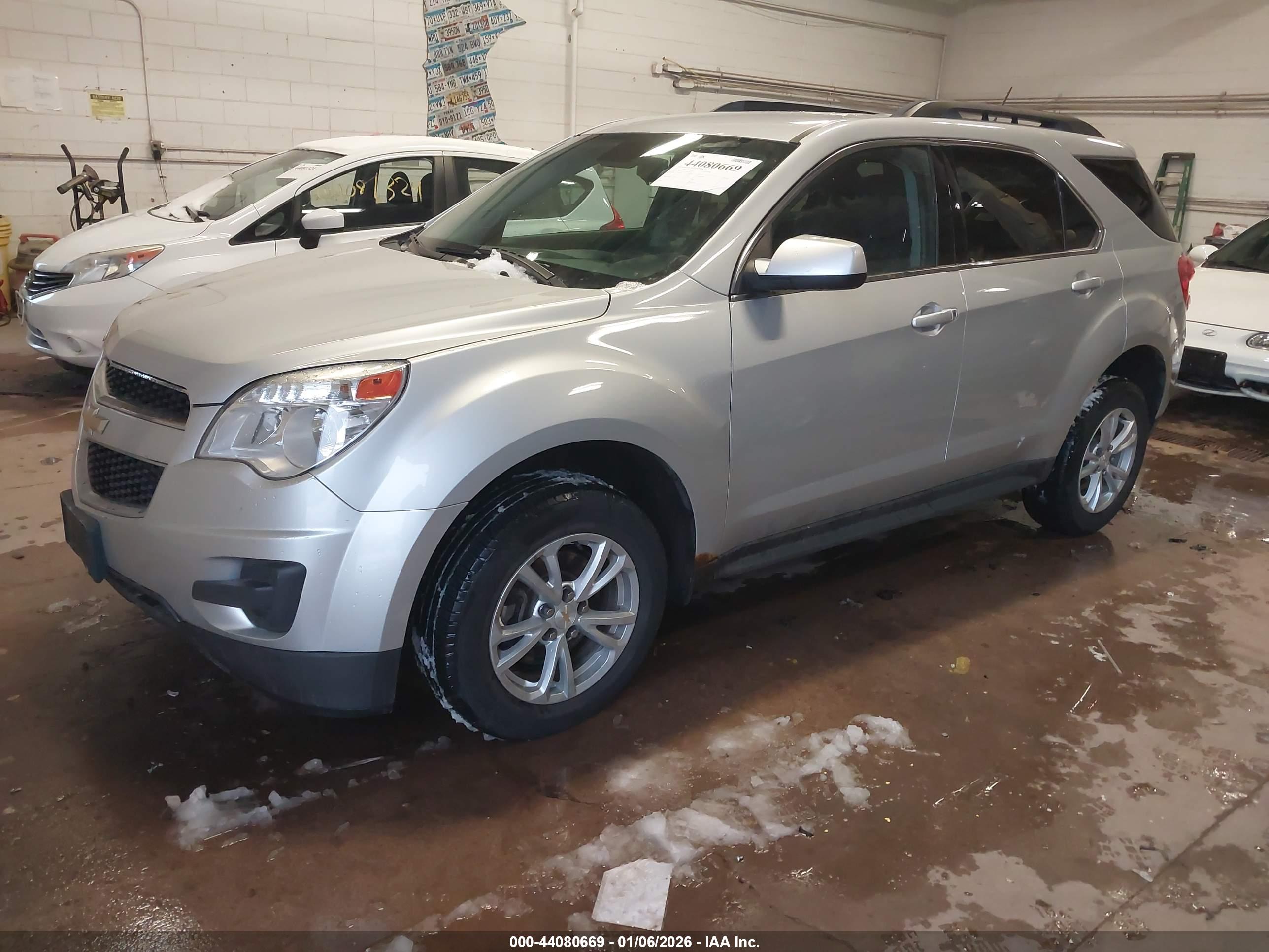 CHEVROLET EQUINOX image 2