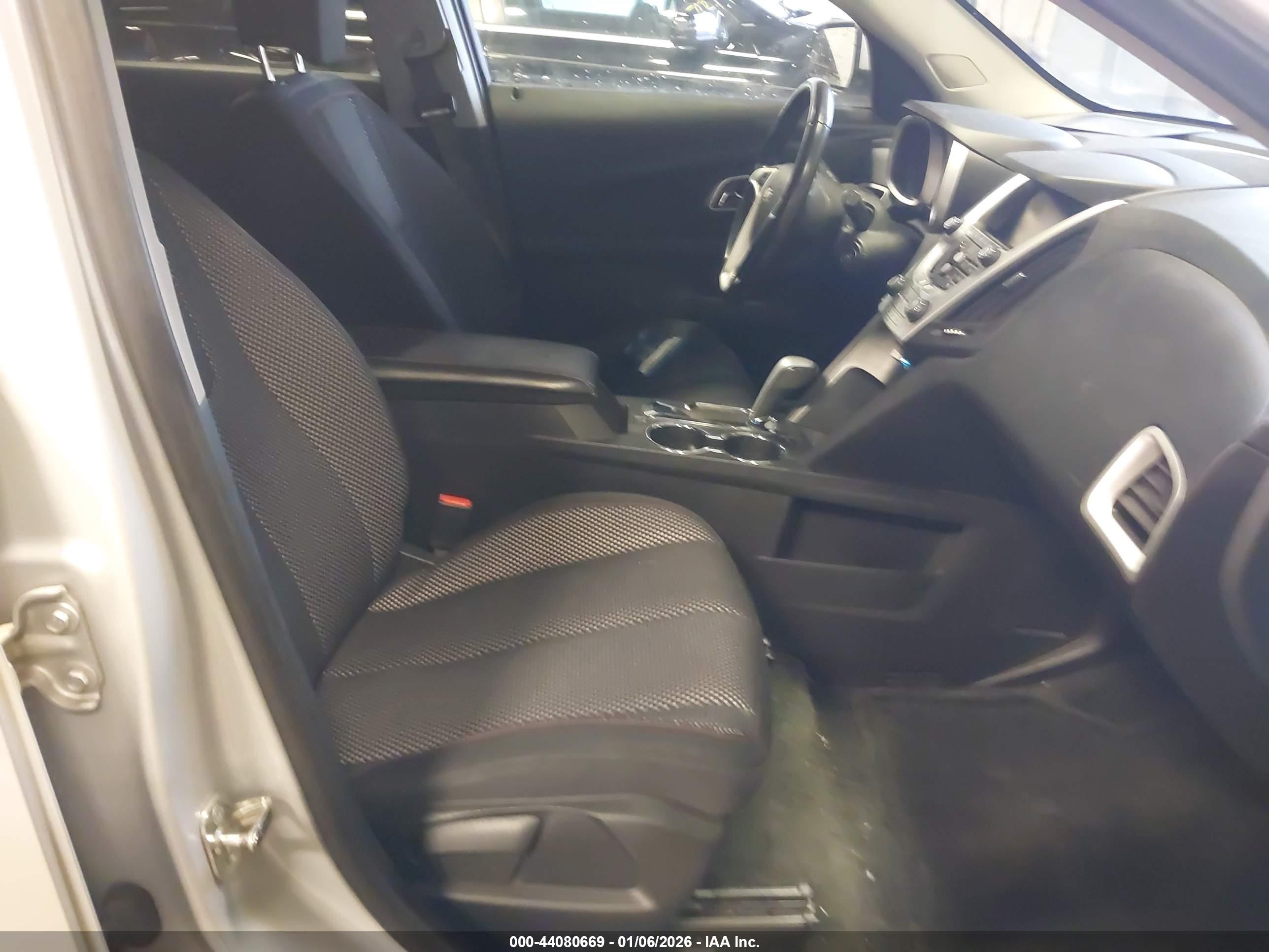 CHEVROLET EQUINOX image 5