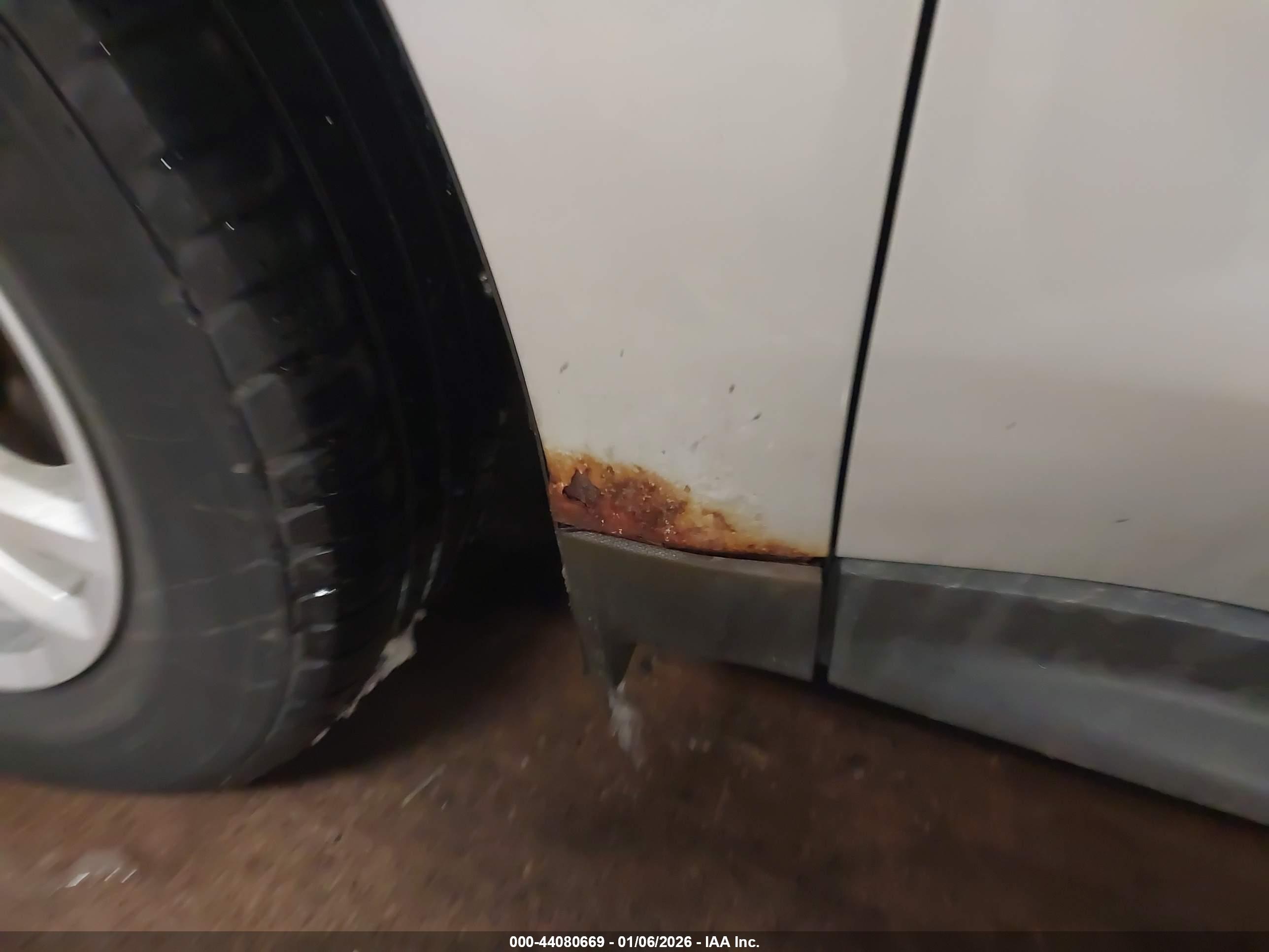 CHEVROLET EQUINOX image 6