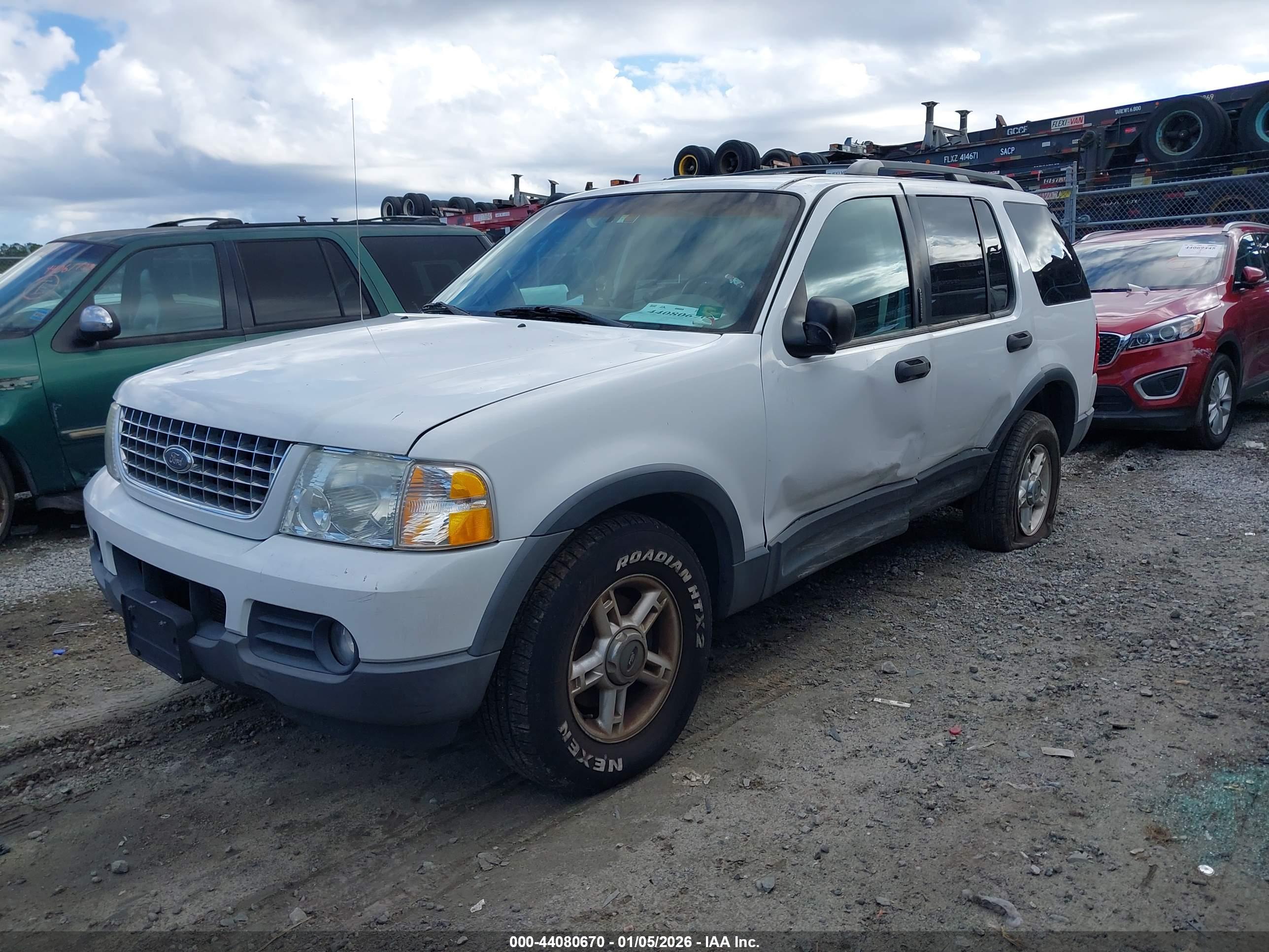 FORD EXPLORER image 2