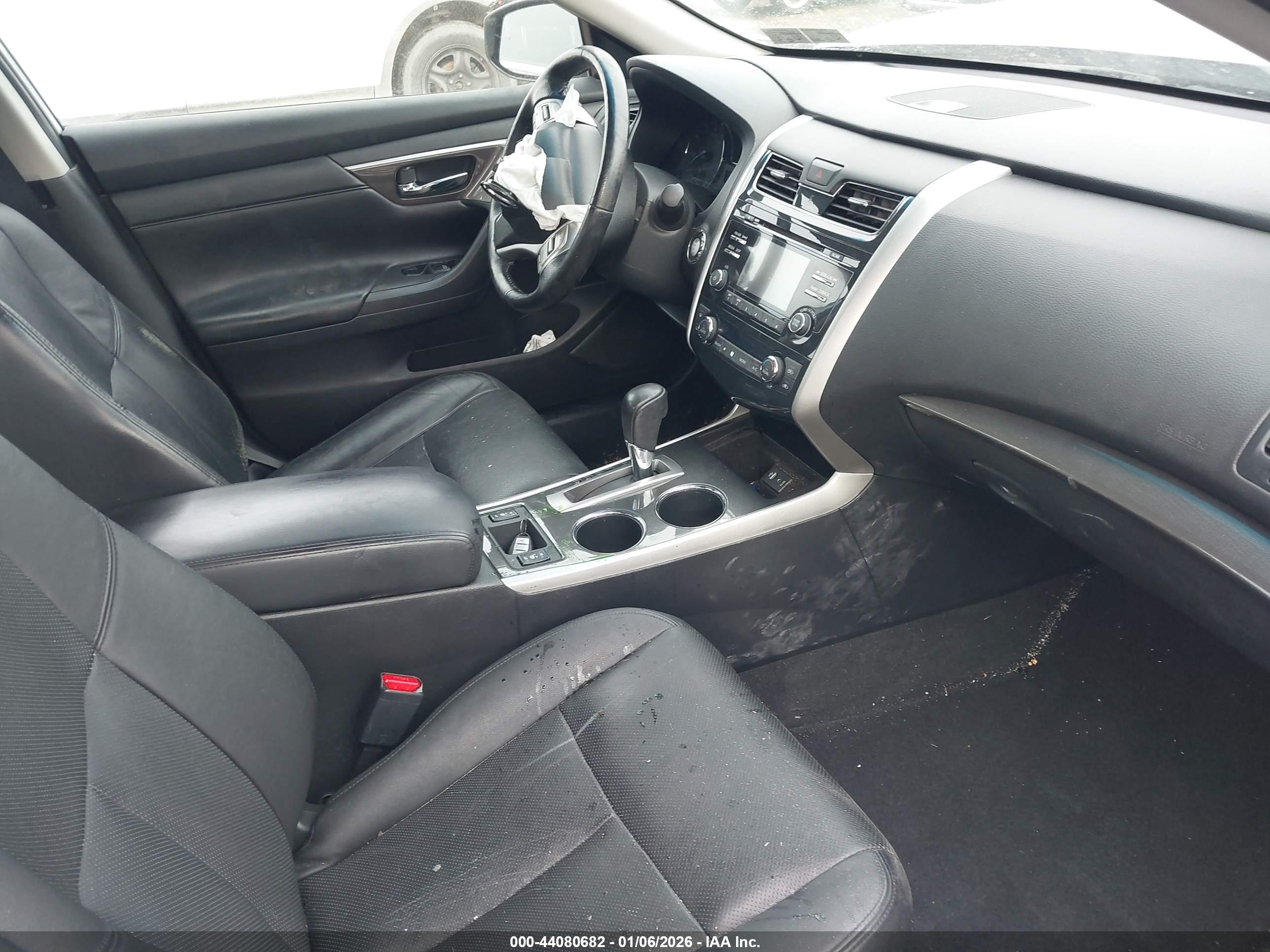 NISSAN ALTIMA image 5