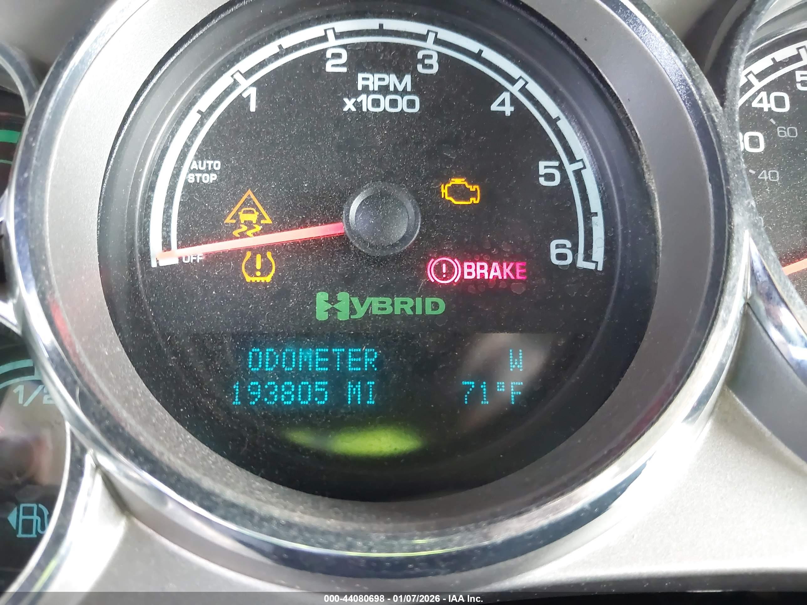 CHEVROLET SILVERADO image 7