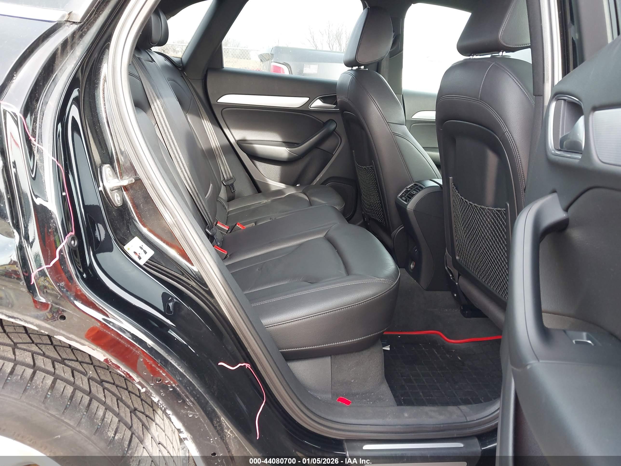 AUDI Q3 image 8
