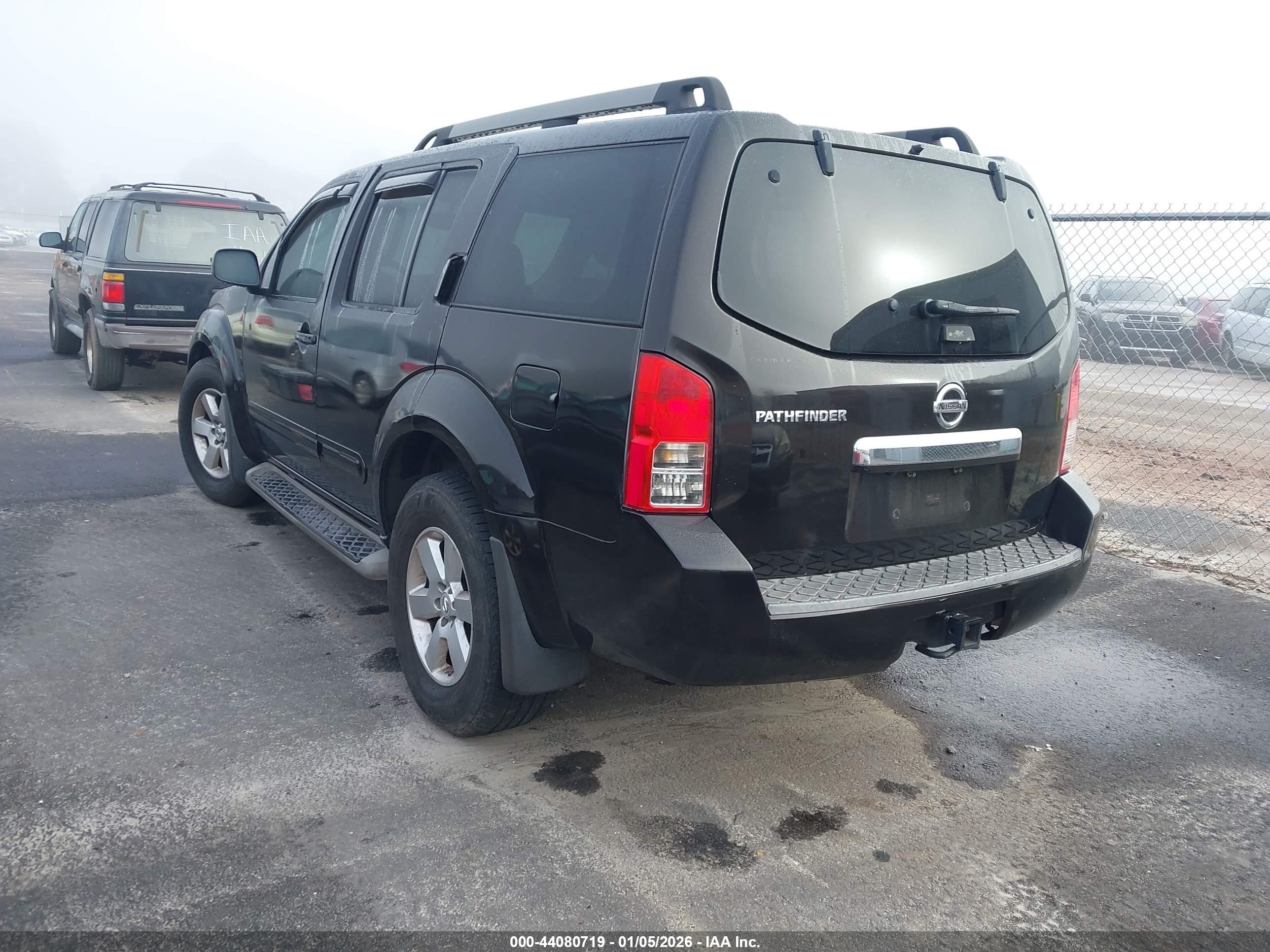 NISSAN PATHFINDER image 3