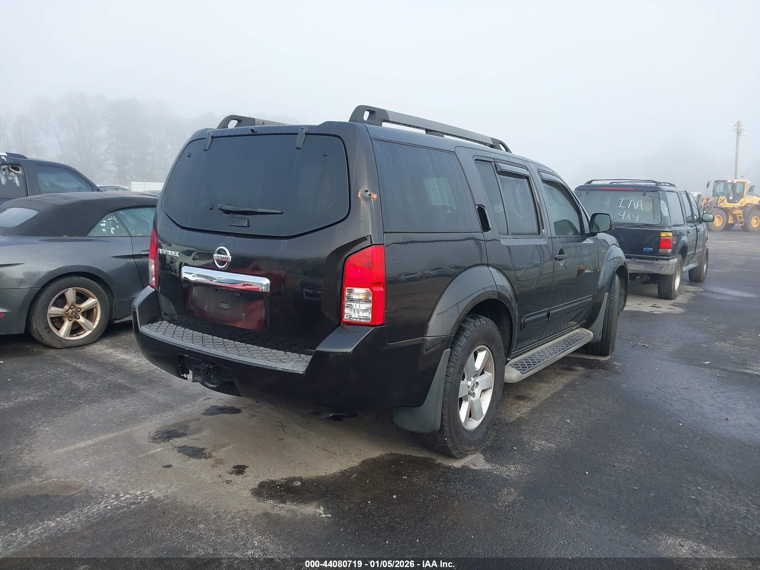 NISSAN PATHFINDER image 4