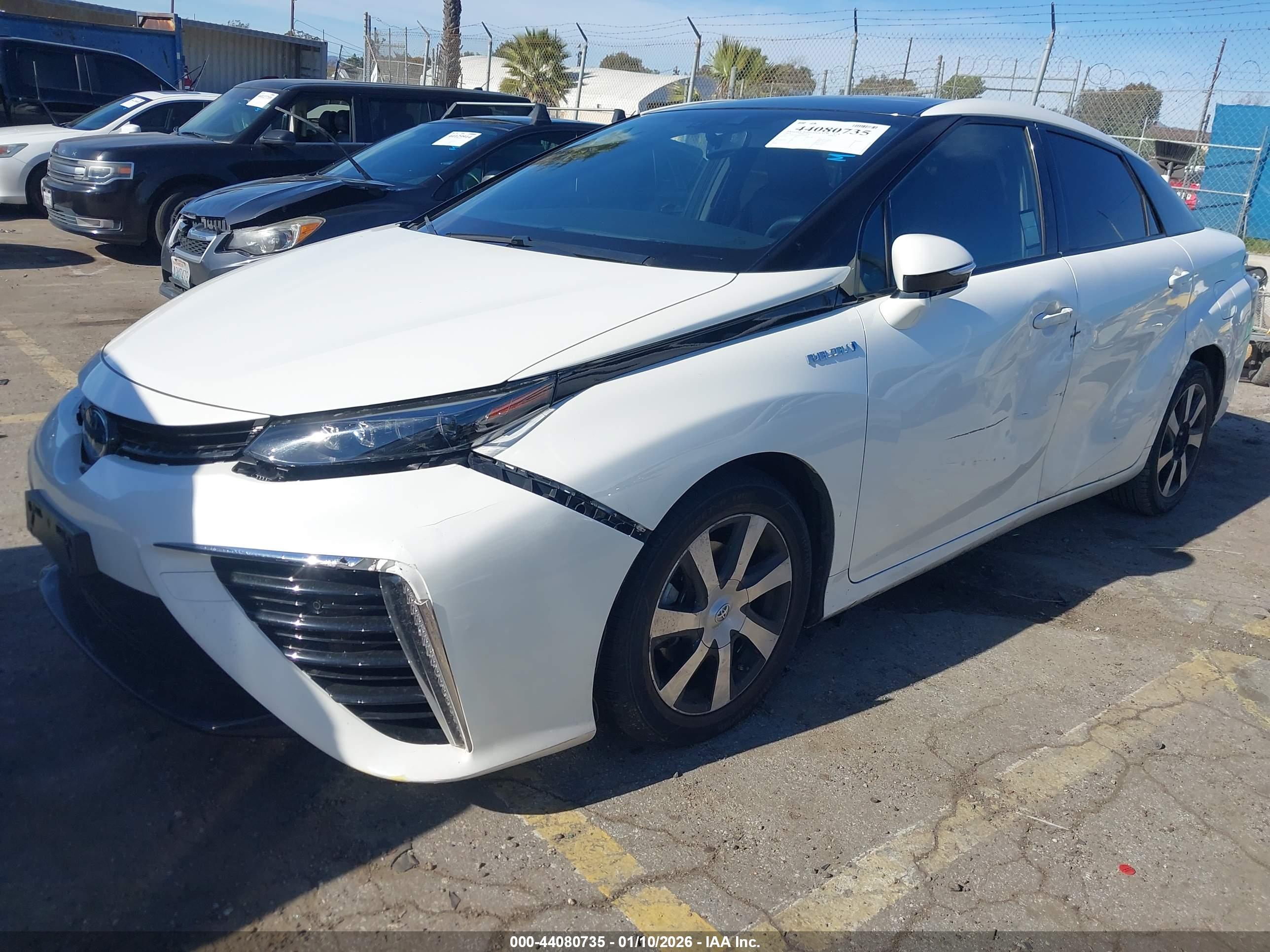 TOYOTA MIRAI image 2