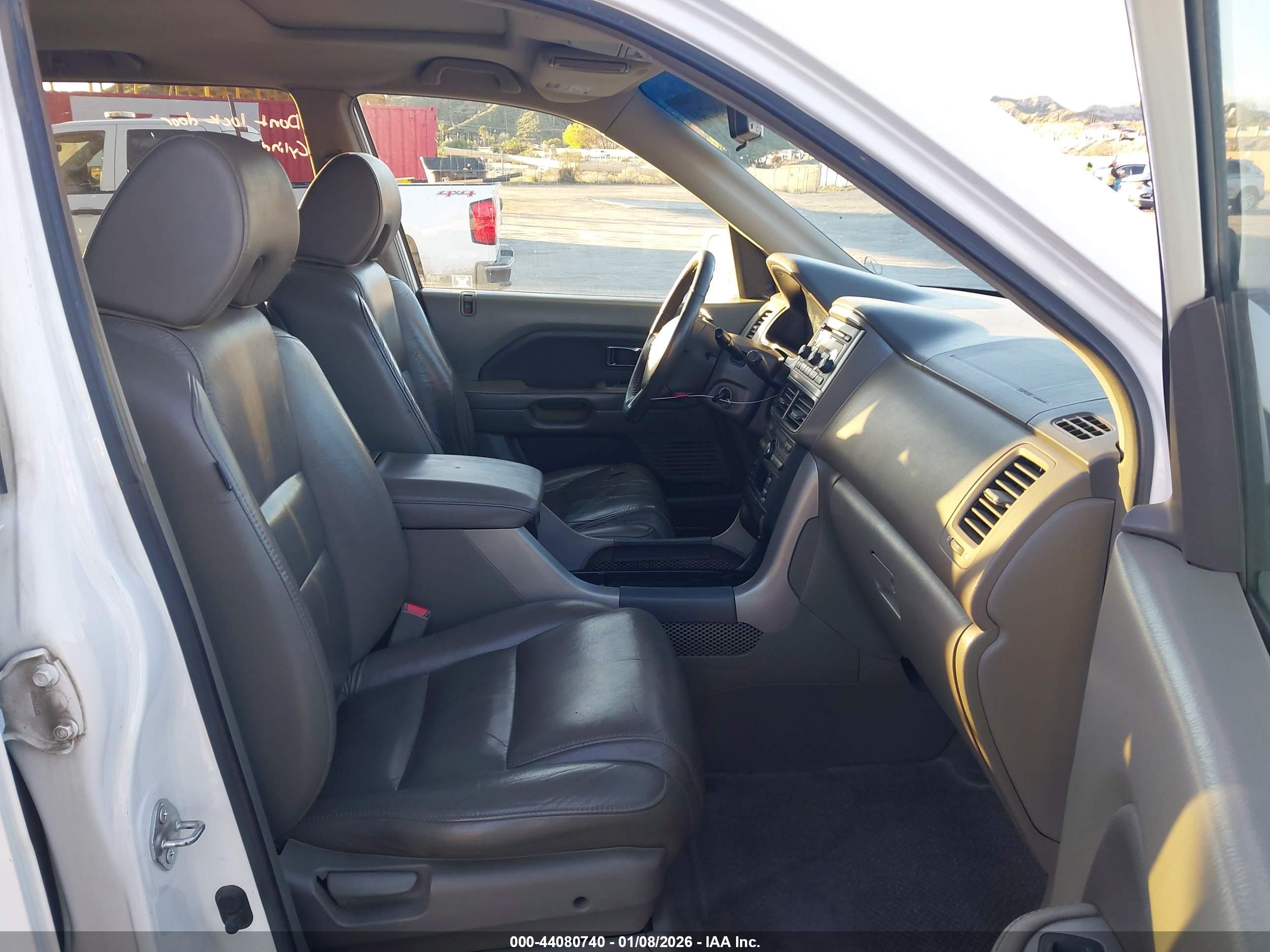 HONDA PILOT image 5