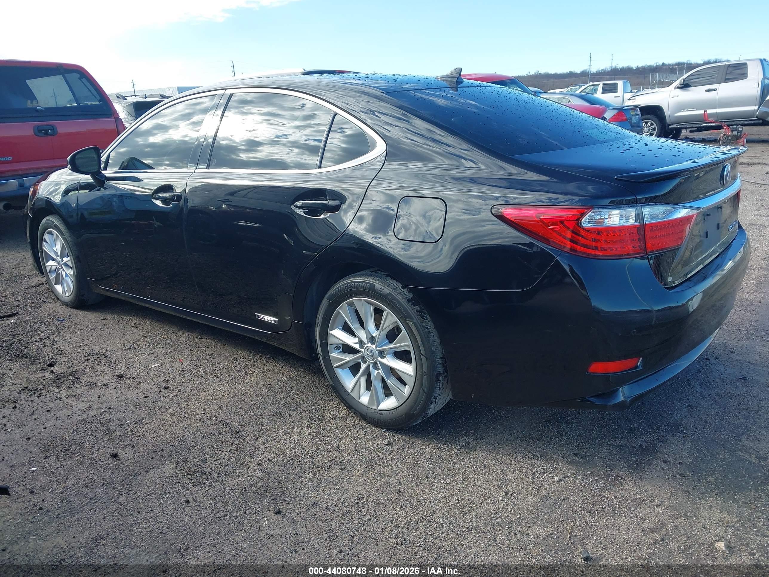 LEXUS ES image 3