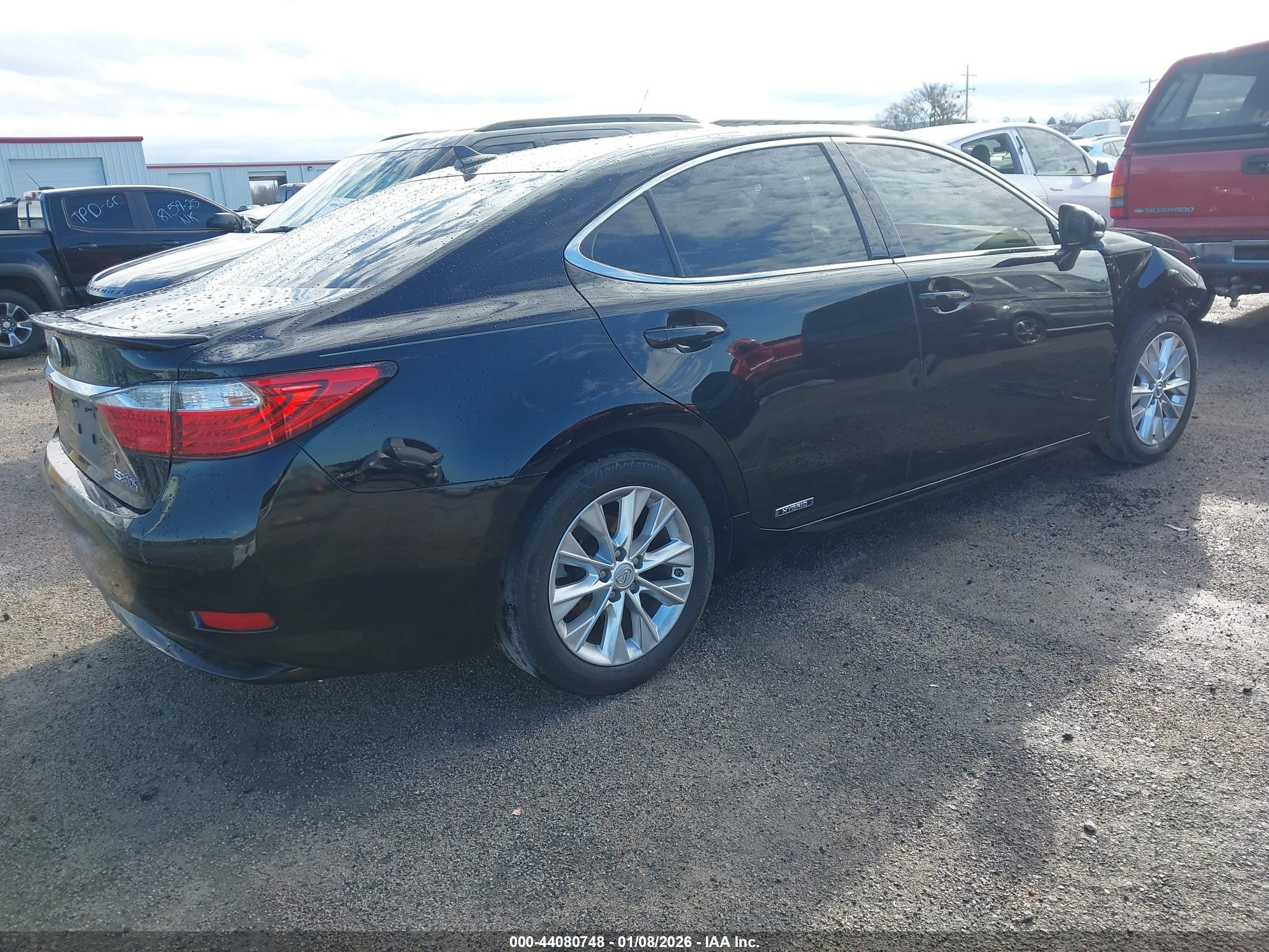 LEXUS ES image 4
