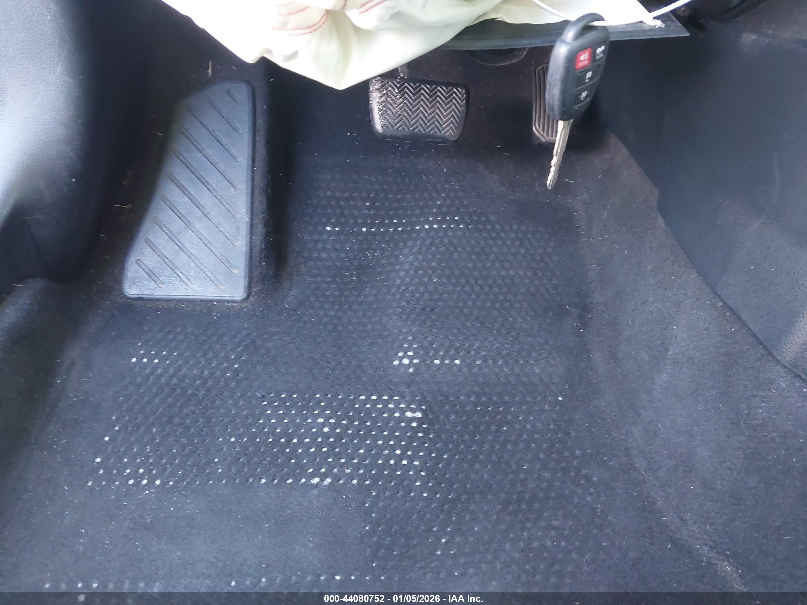 TOYOTA COROLLA image 11