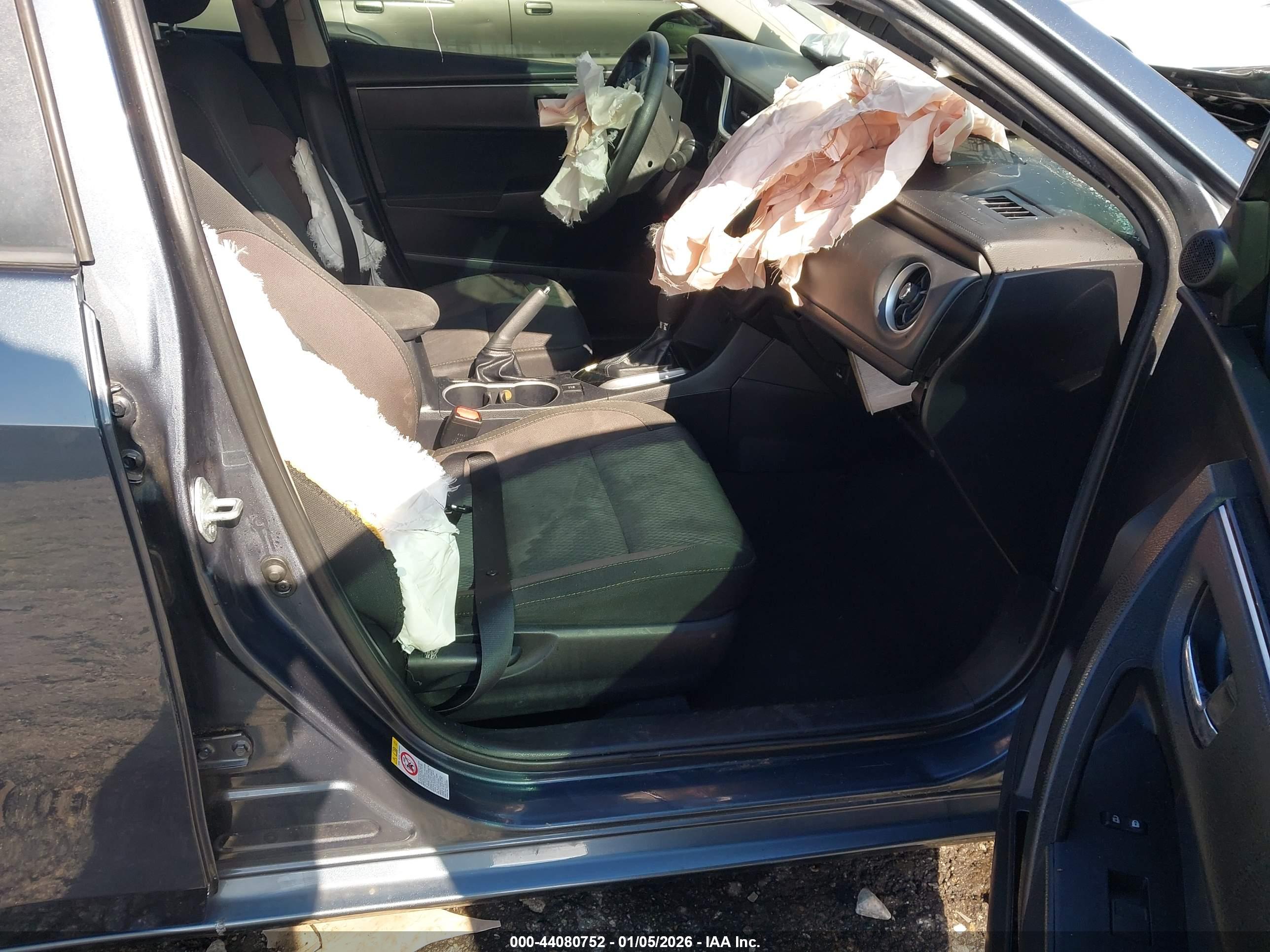 TOYOTA COROLLA image 5