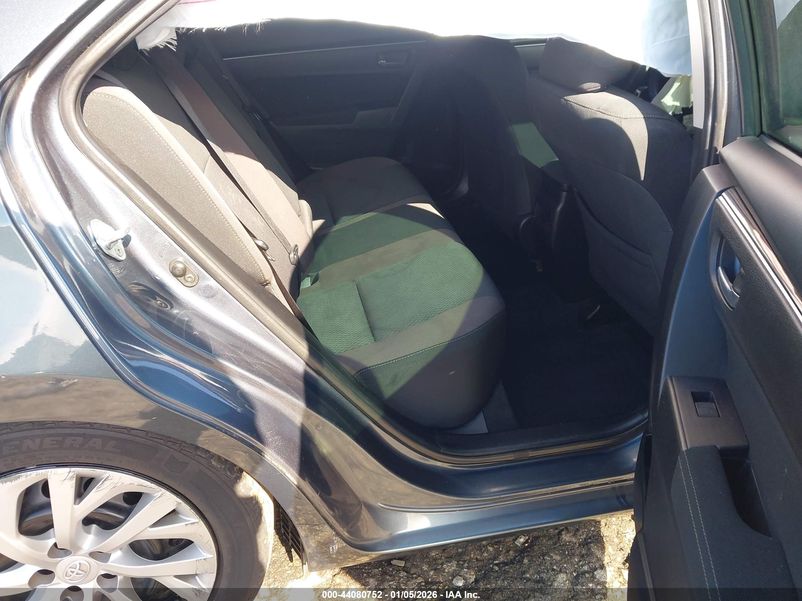 TOYOTA COROLLA image 8