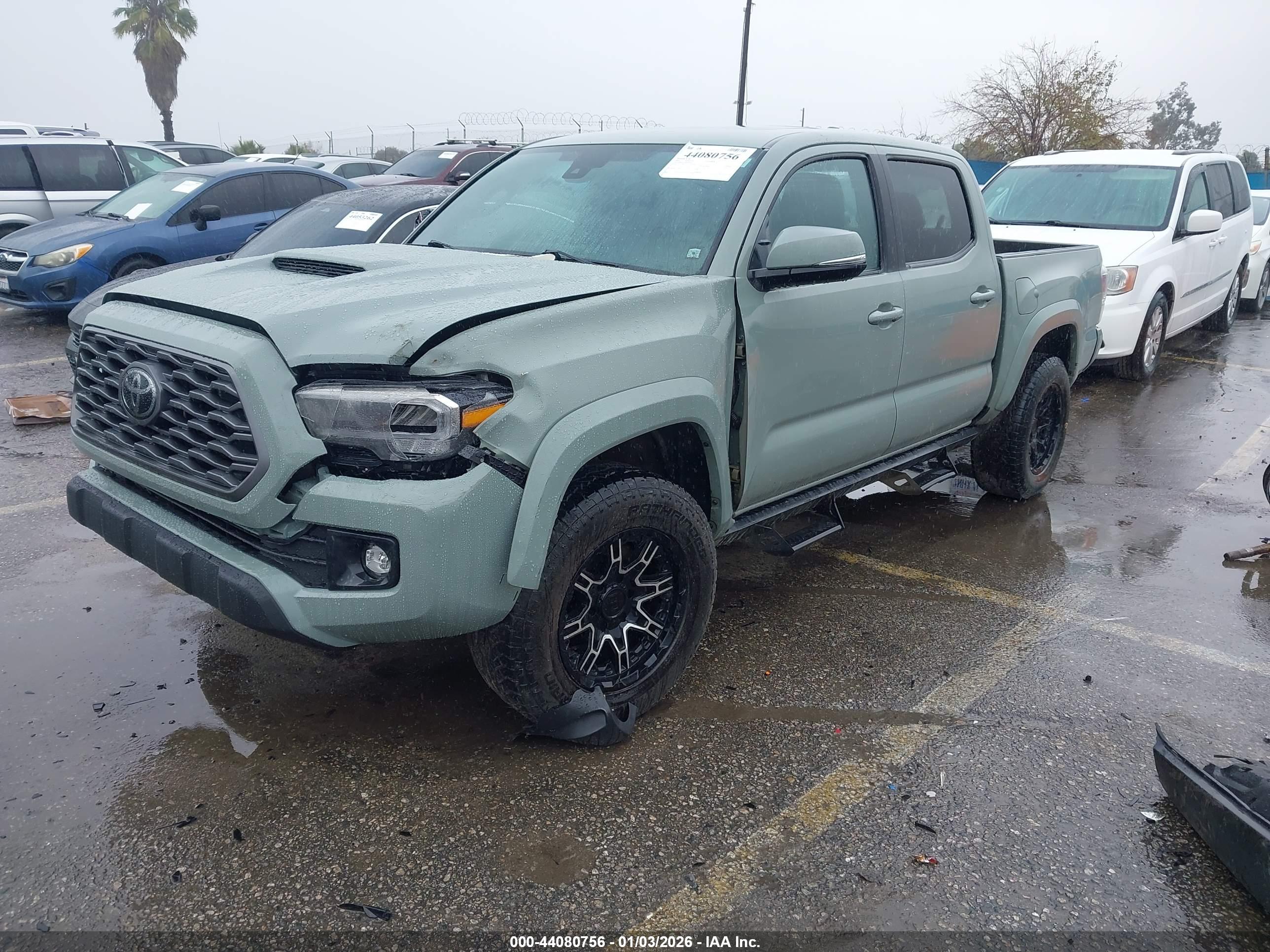 TOYOTA TACOMA image 2