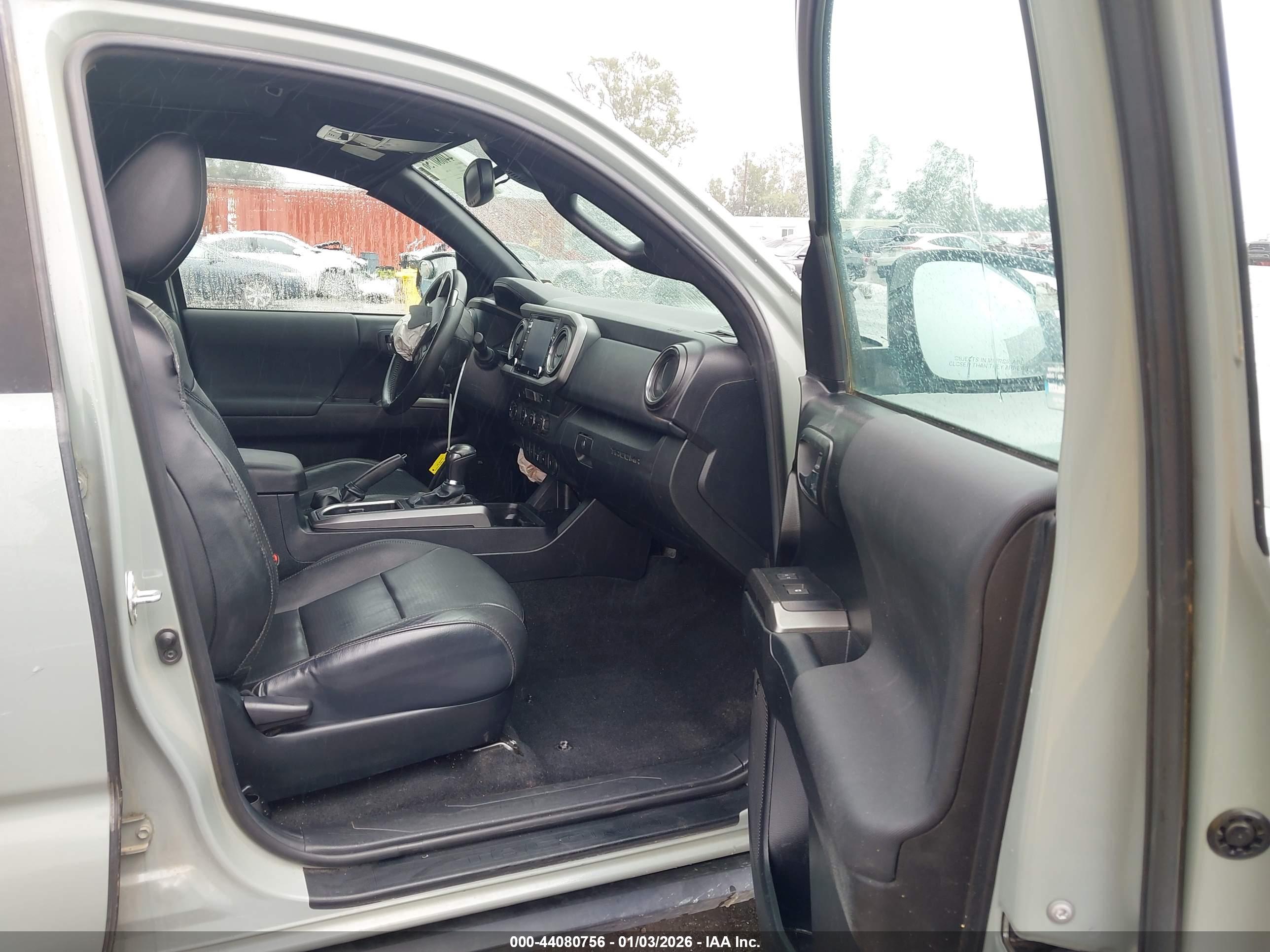 TOYOTA TACOMA image 5