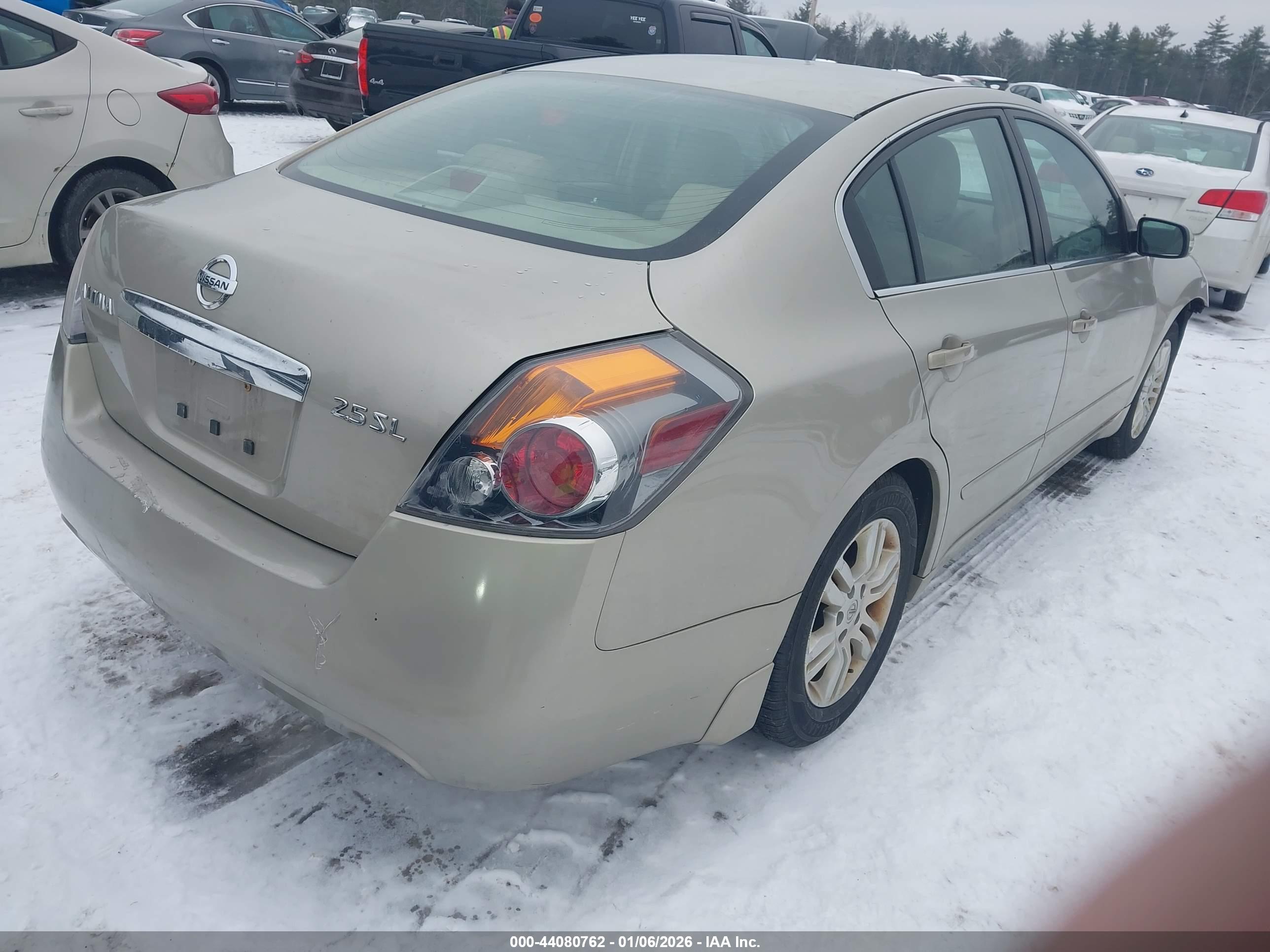 NISSAN ALTIMA image 4