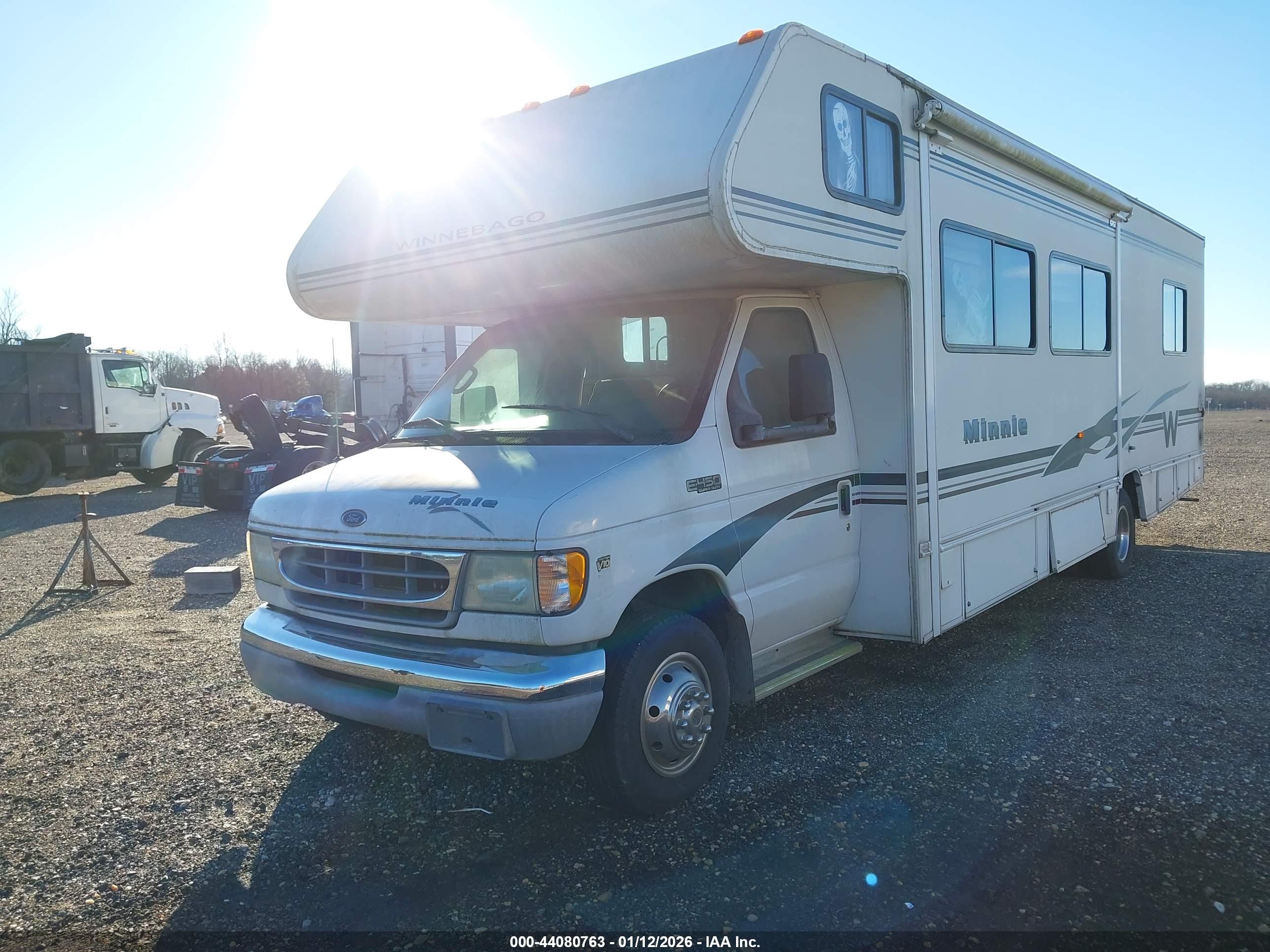 FORD E-450 image 2