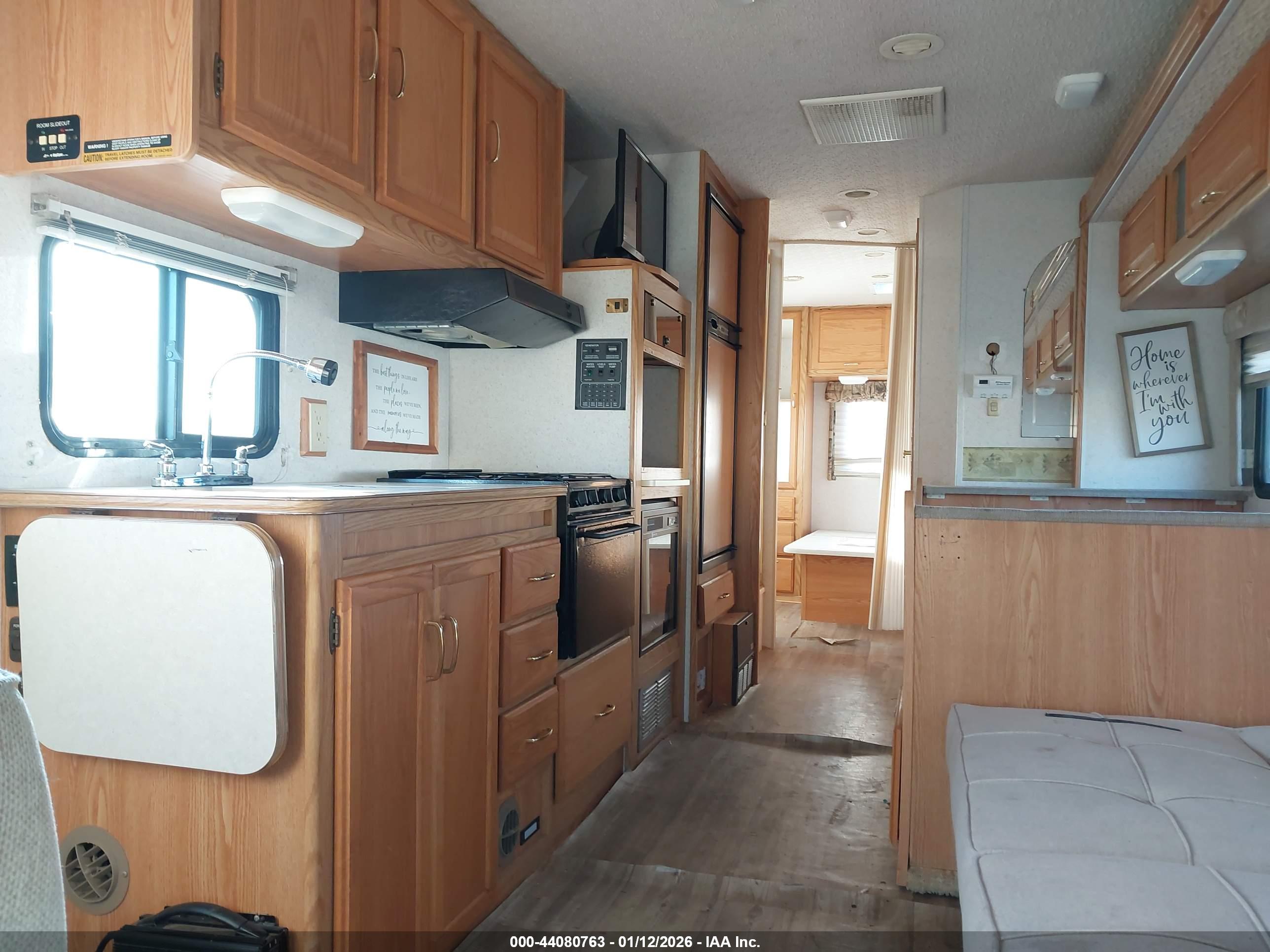 FORD E-450 image 7