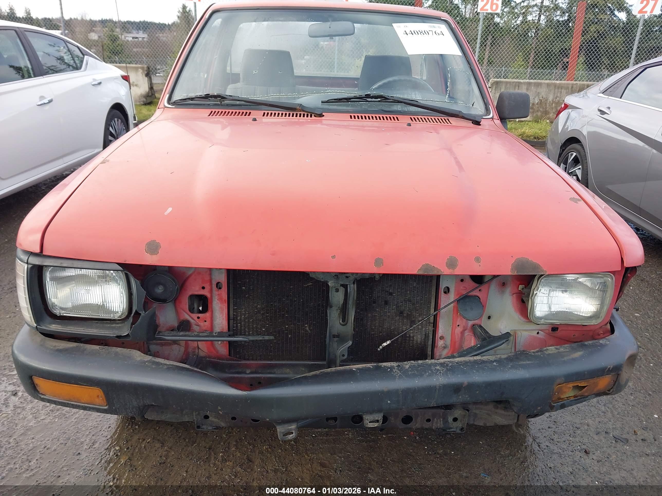 TOYOTA PICKUP image 6