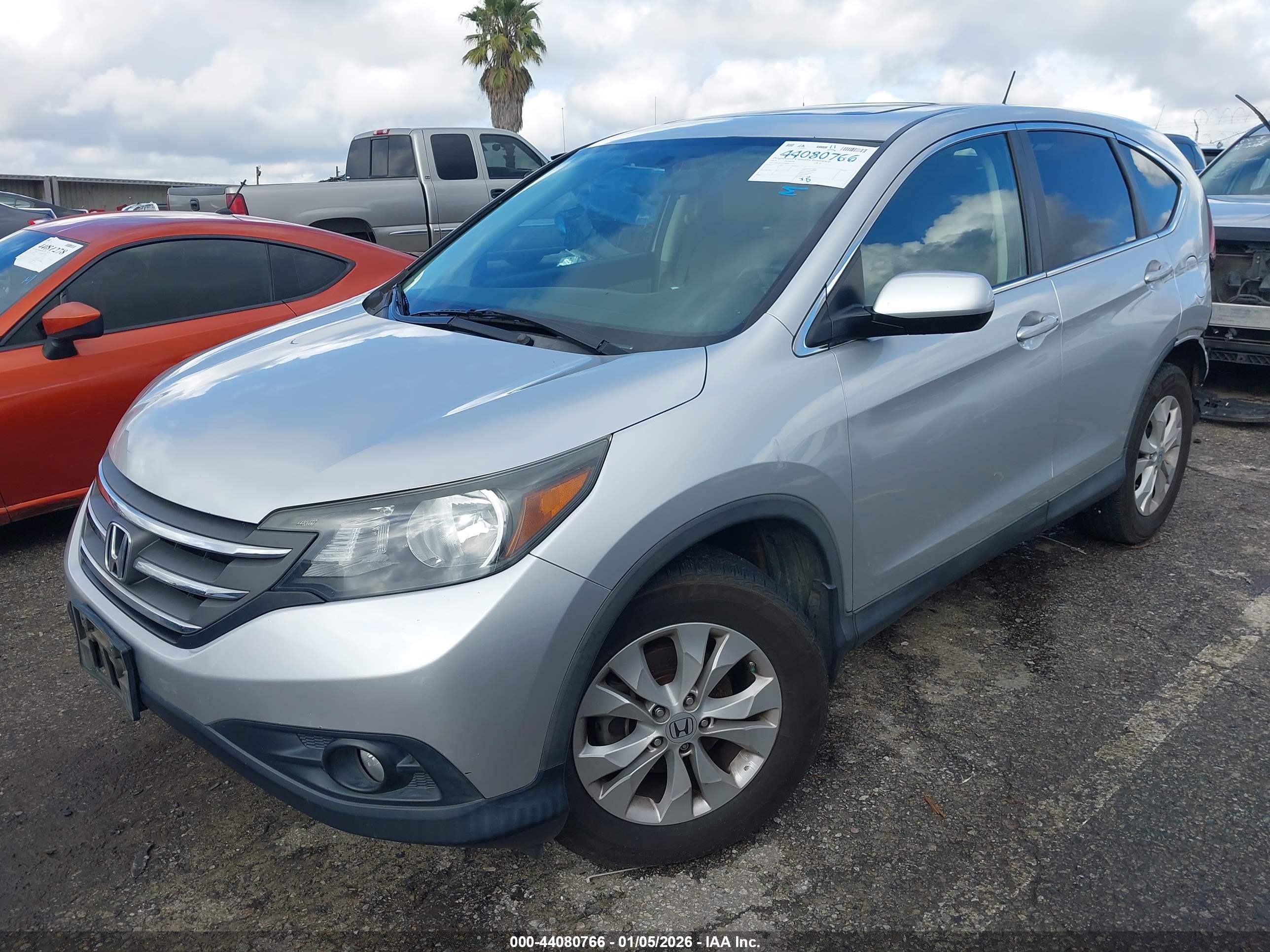 HONDA CR-V image 2