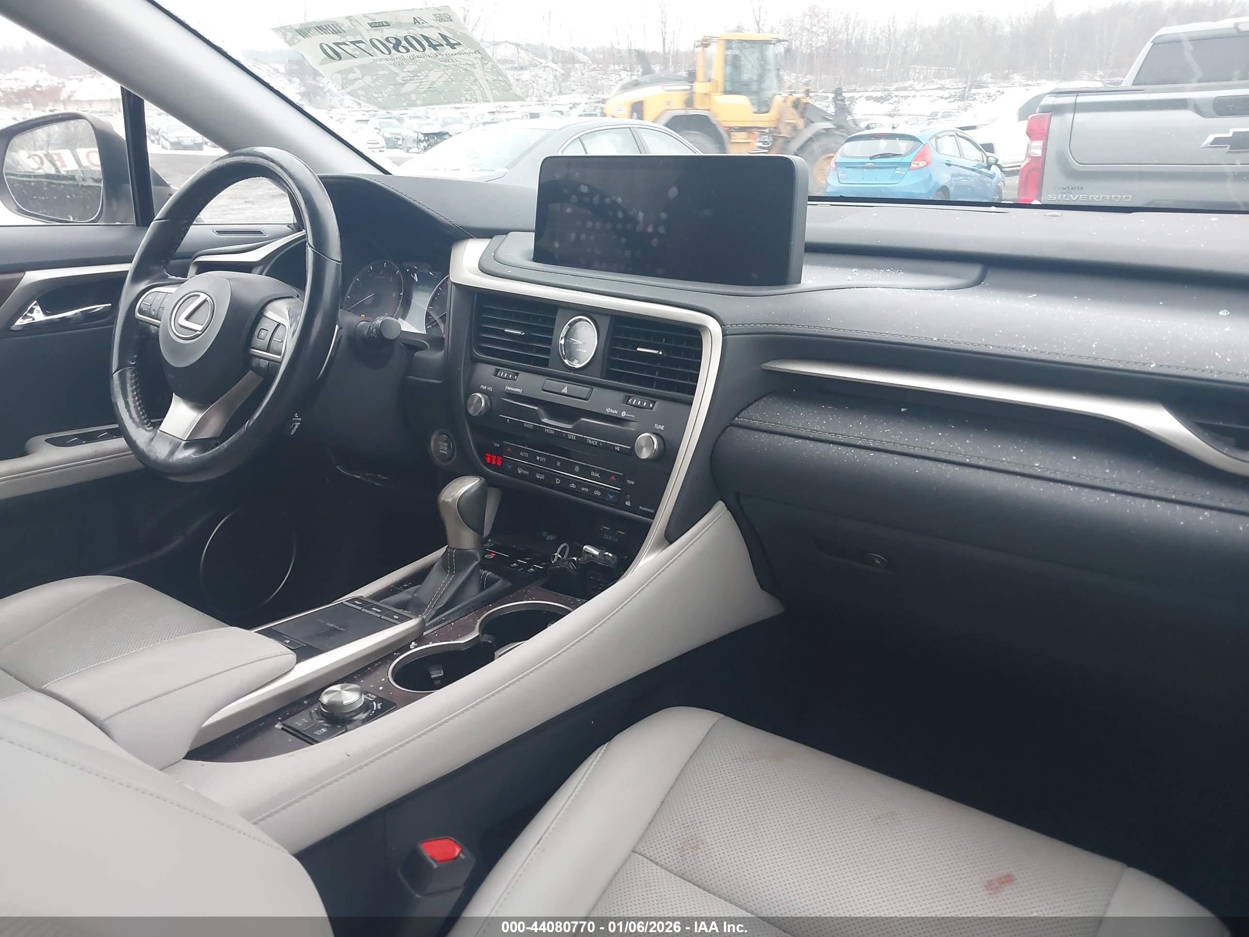 LEXUS RX image 5
