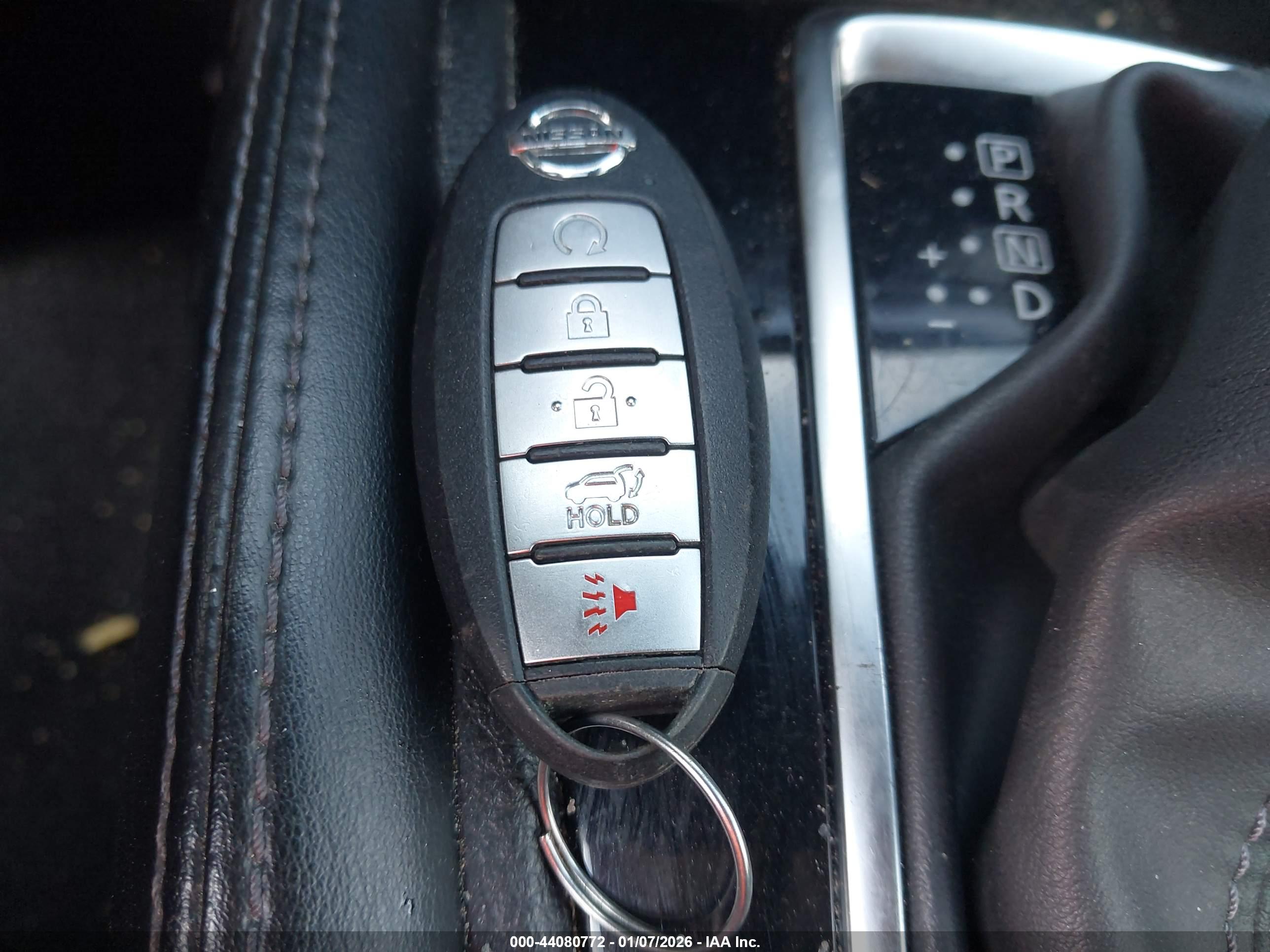 NISSAN ROGUE image 11