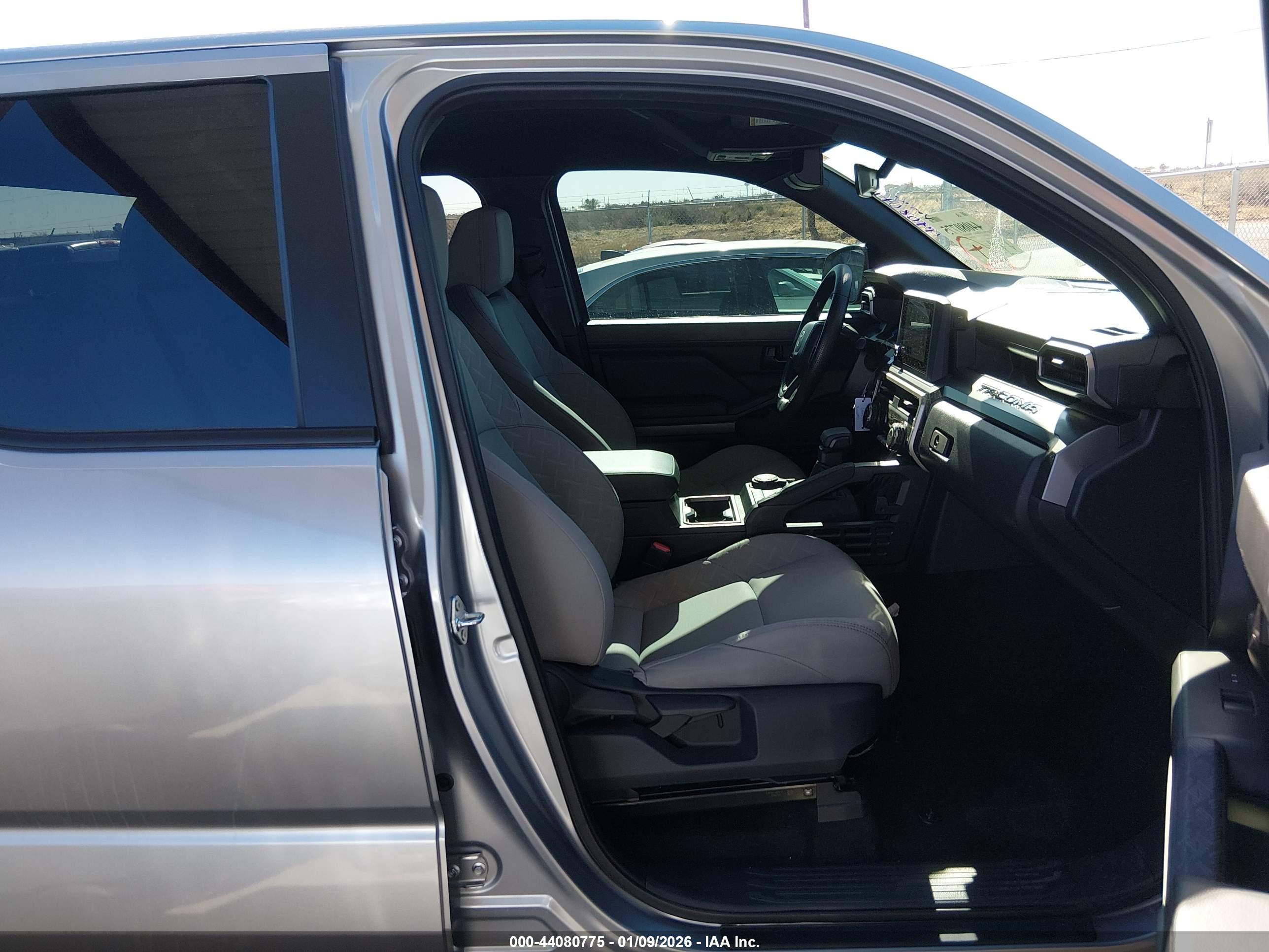 TOYOTA TACOMA image 5