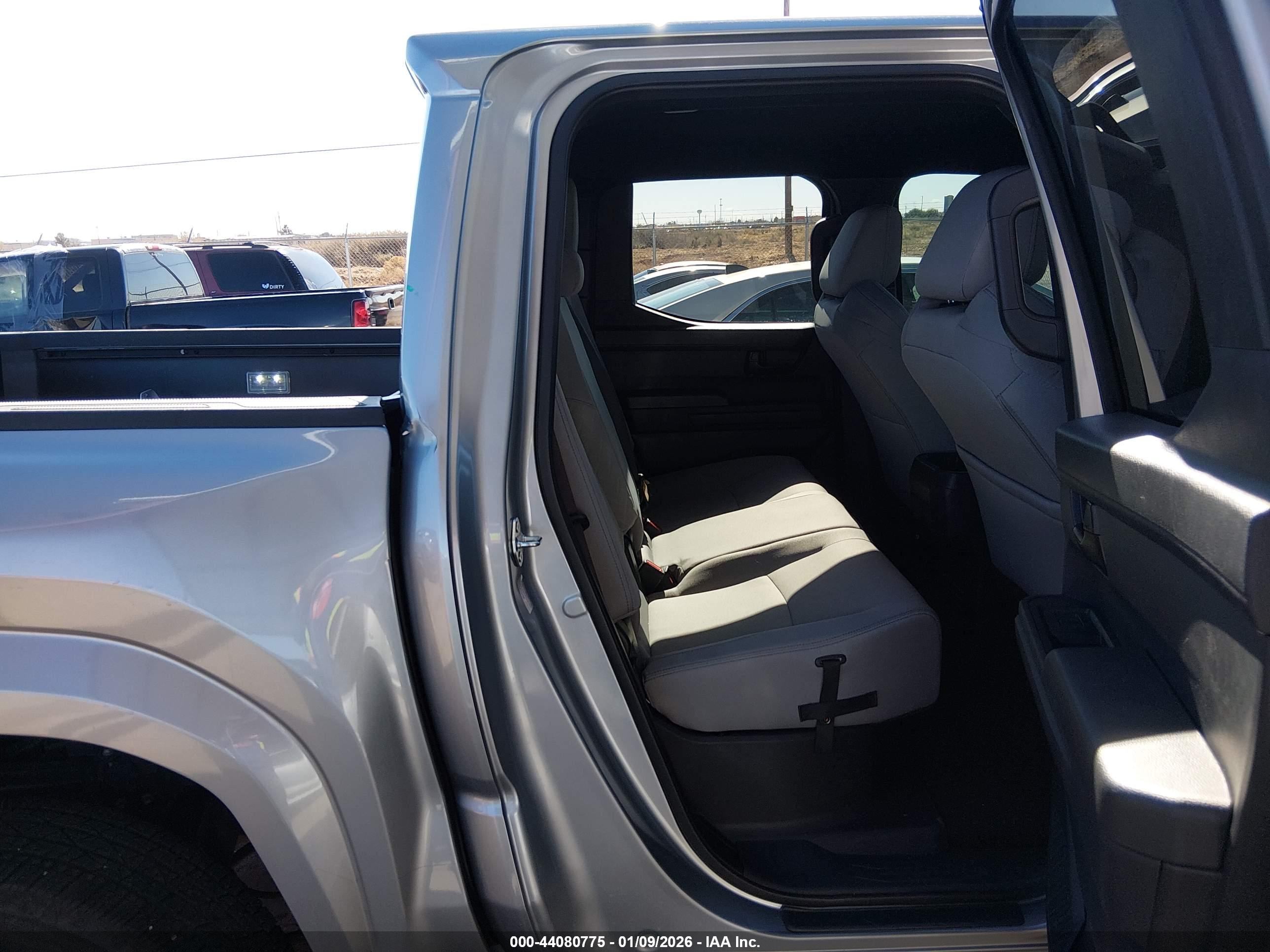 TOYOTA TACOMA image 8