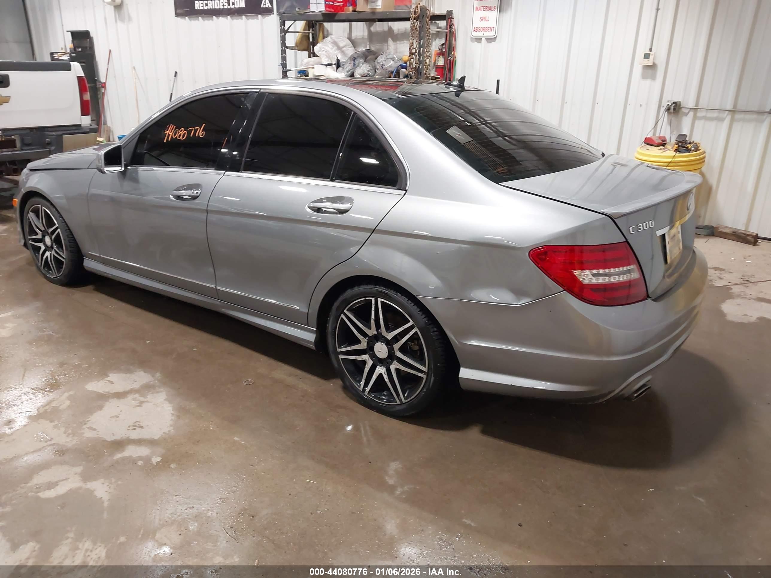 MERCEDES-BENZ C image 3