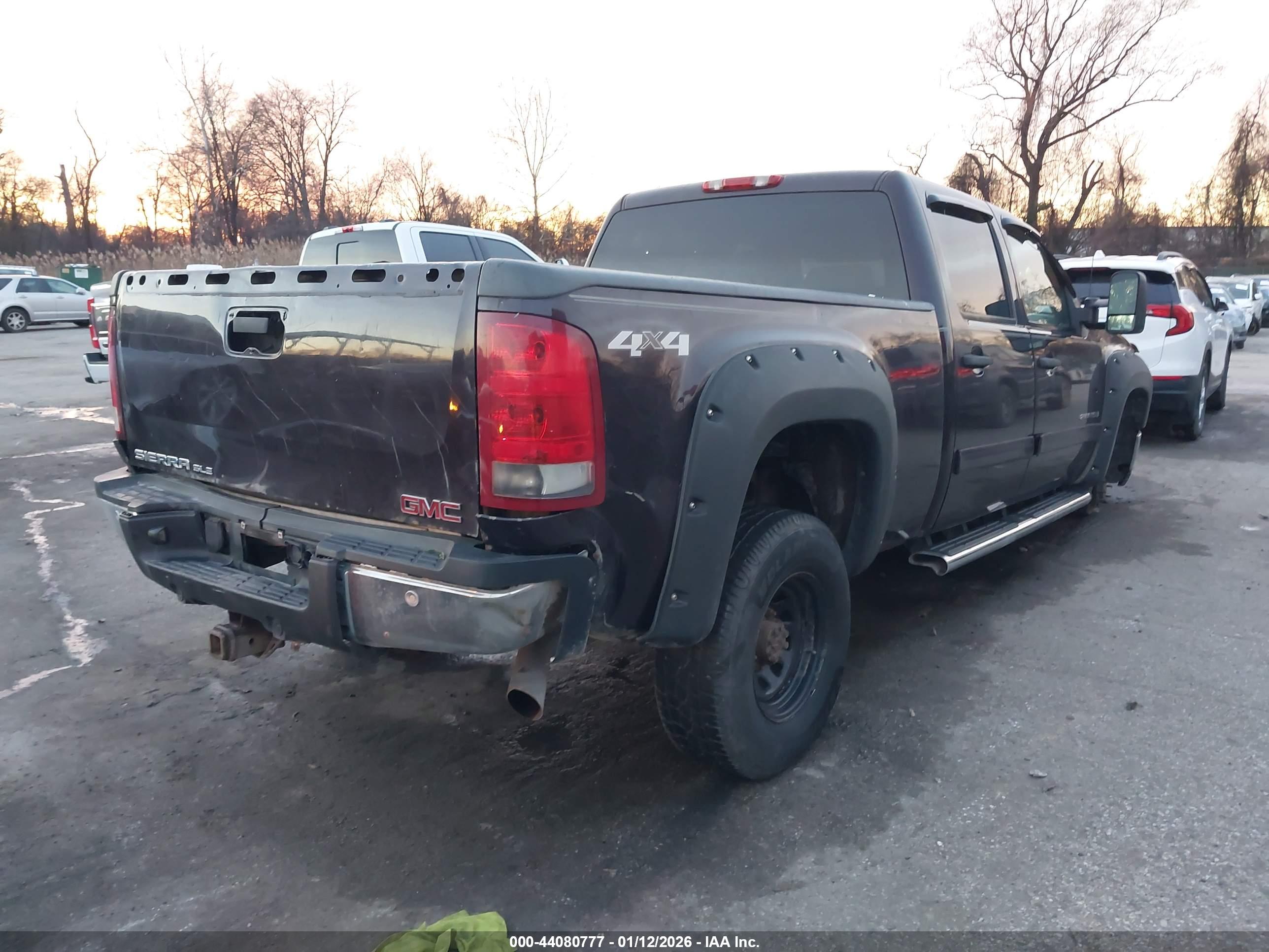 GMC SIERRA image 4