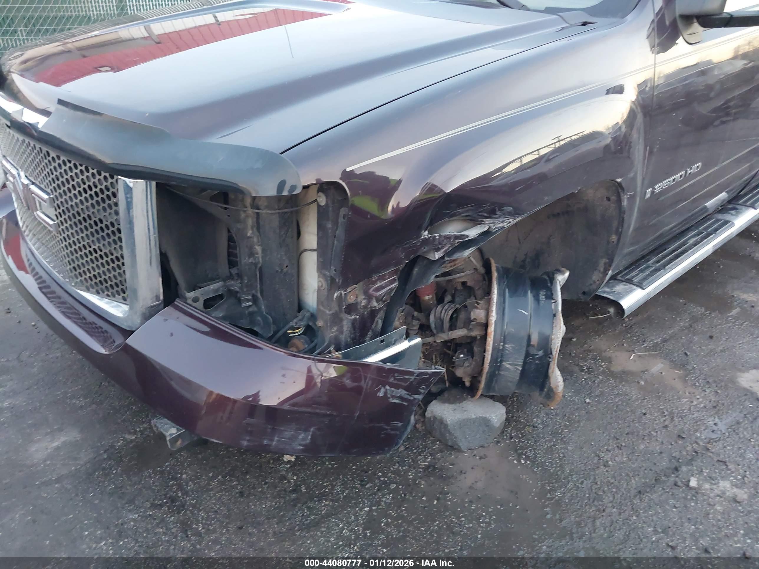 GMC SIERRA image 6
