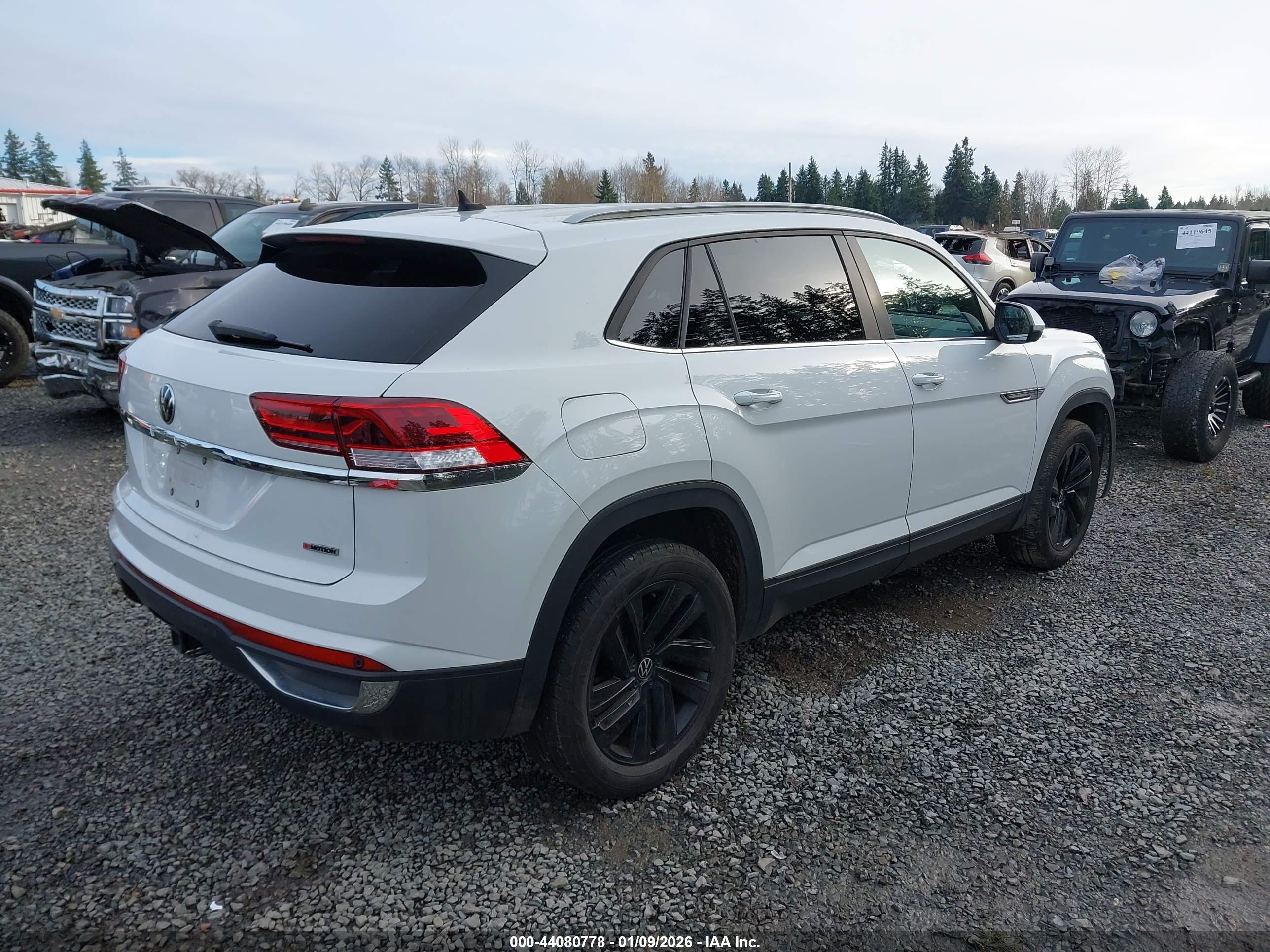 VOLKSWAGEN ATLAS image 4