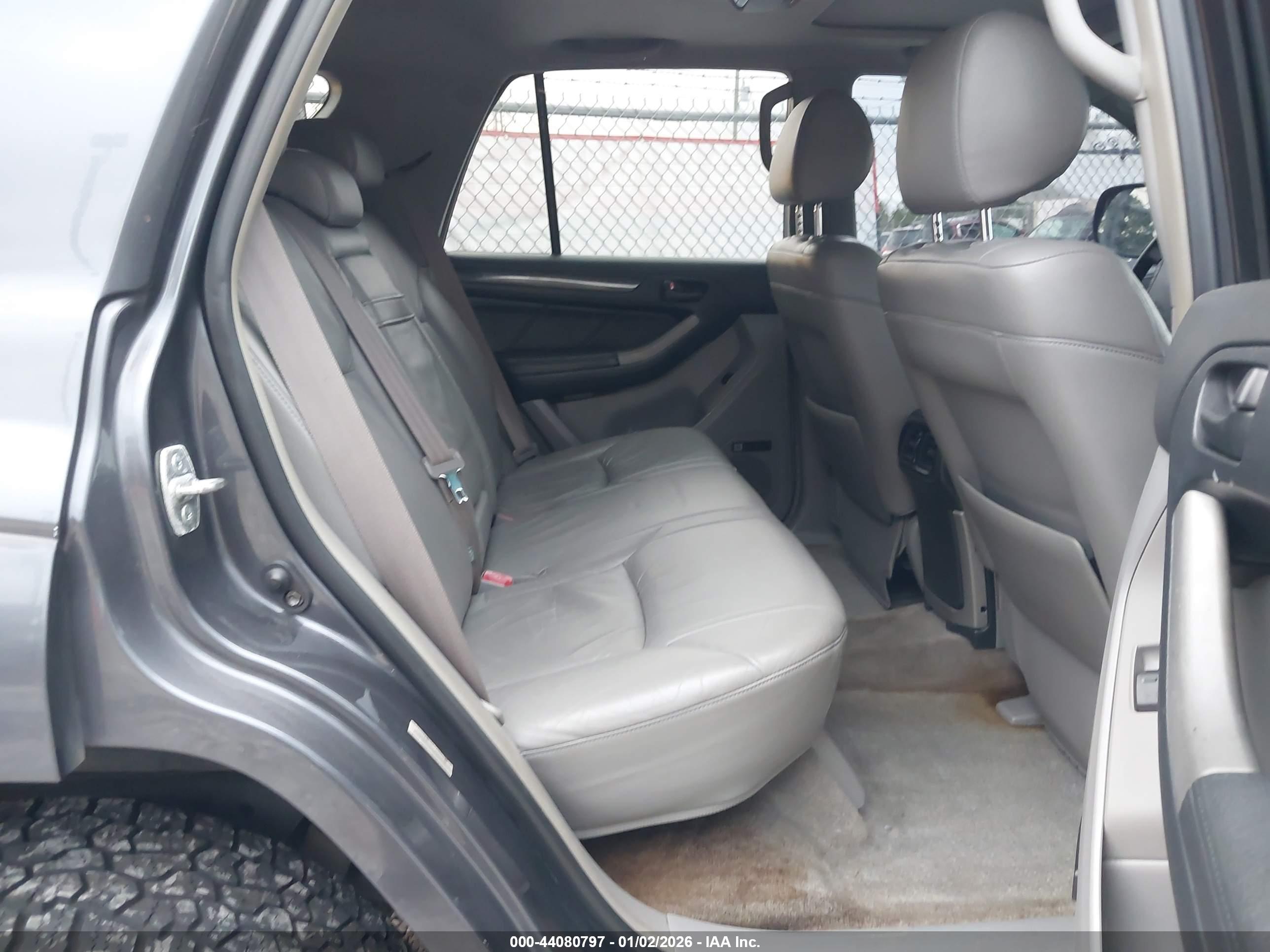TOYOTA 4RUNNER image 8