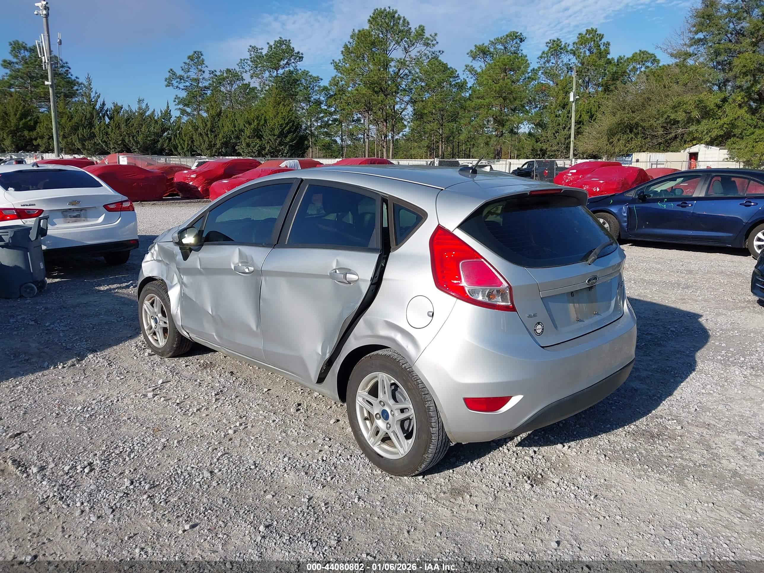 FORD FIESTA image 3