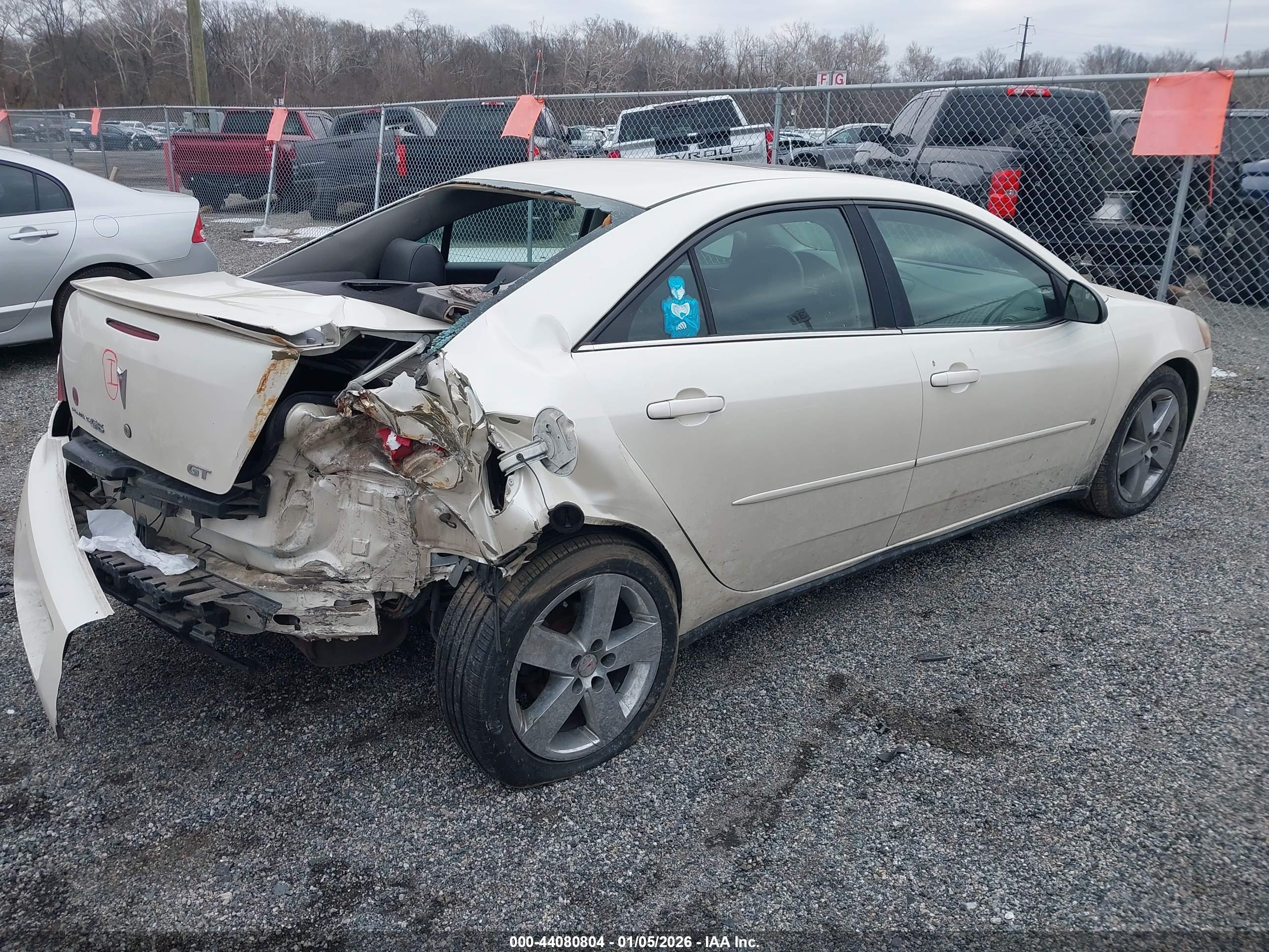 PONTIAC G6 image 4