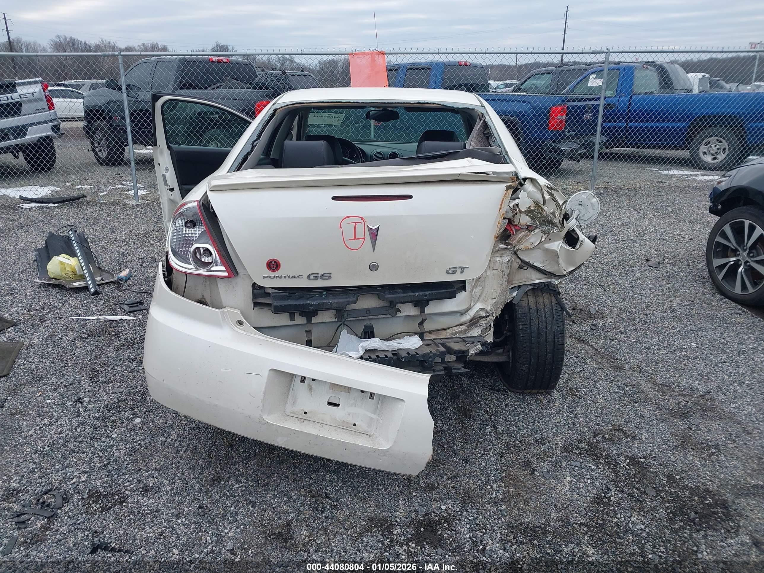 PONTIAC G6 image 6