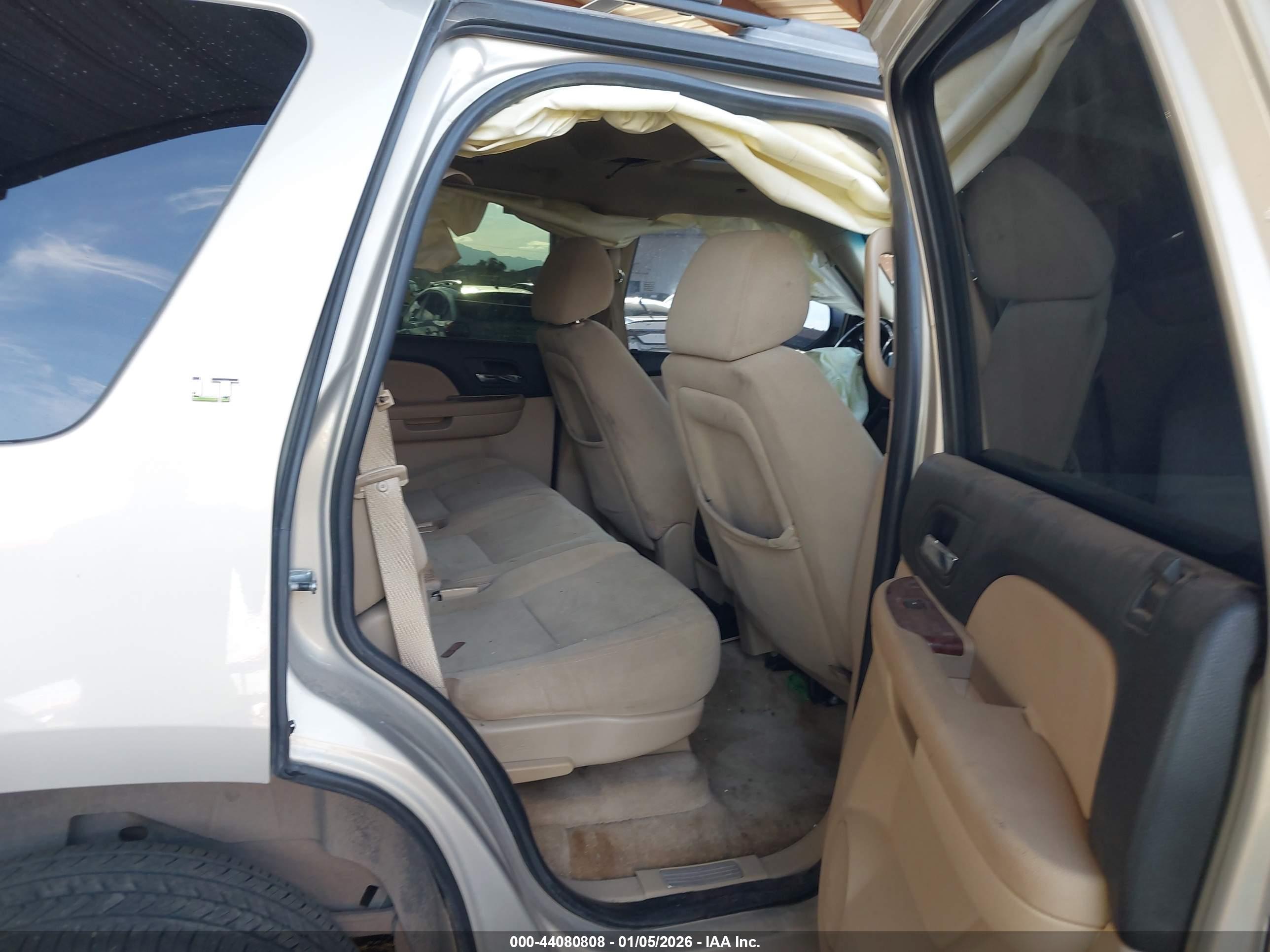 CHEVROLET TAHOE image 8