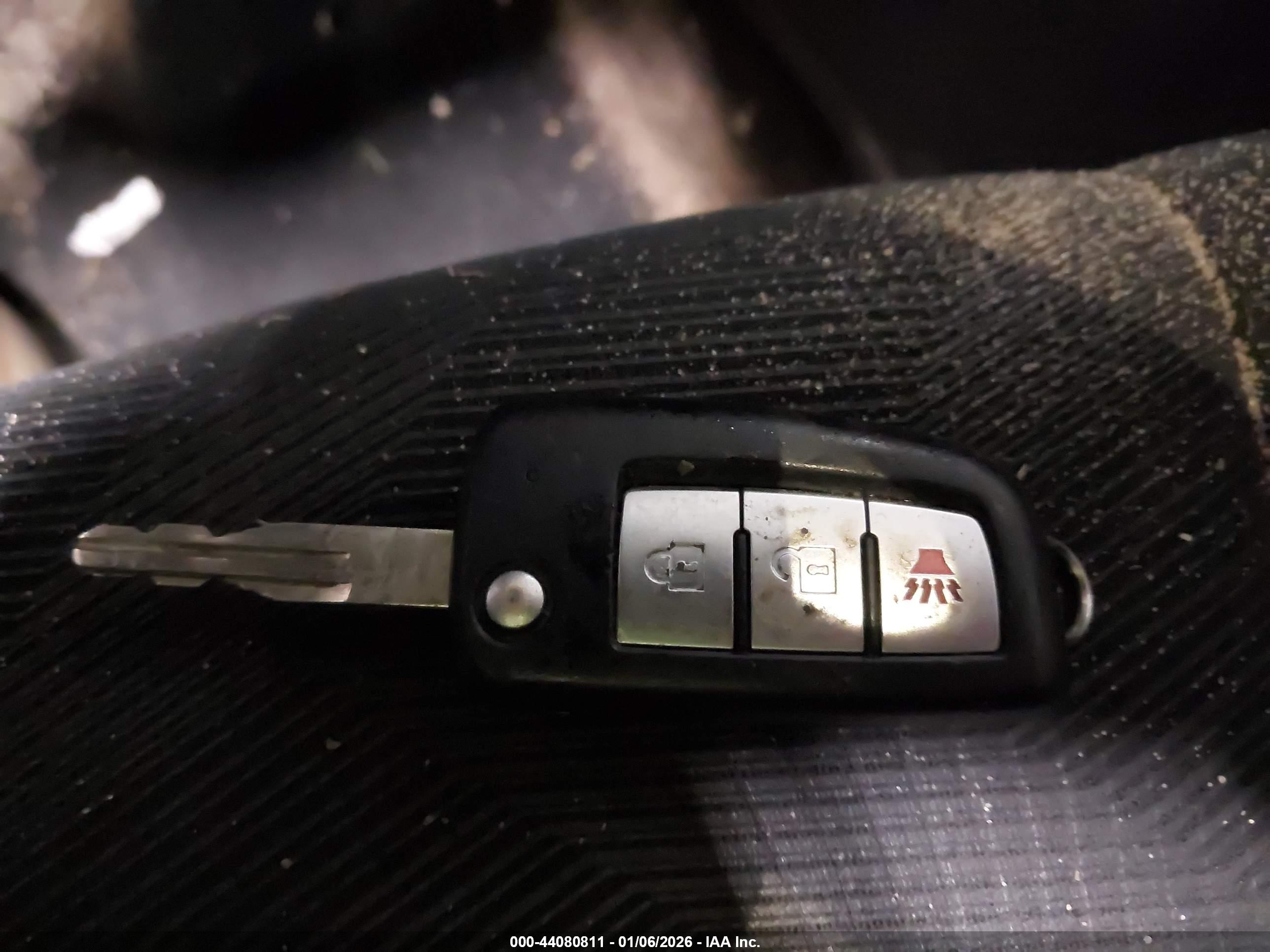 NISSAN ROGUE image 11