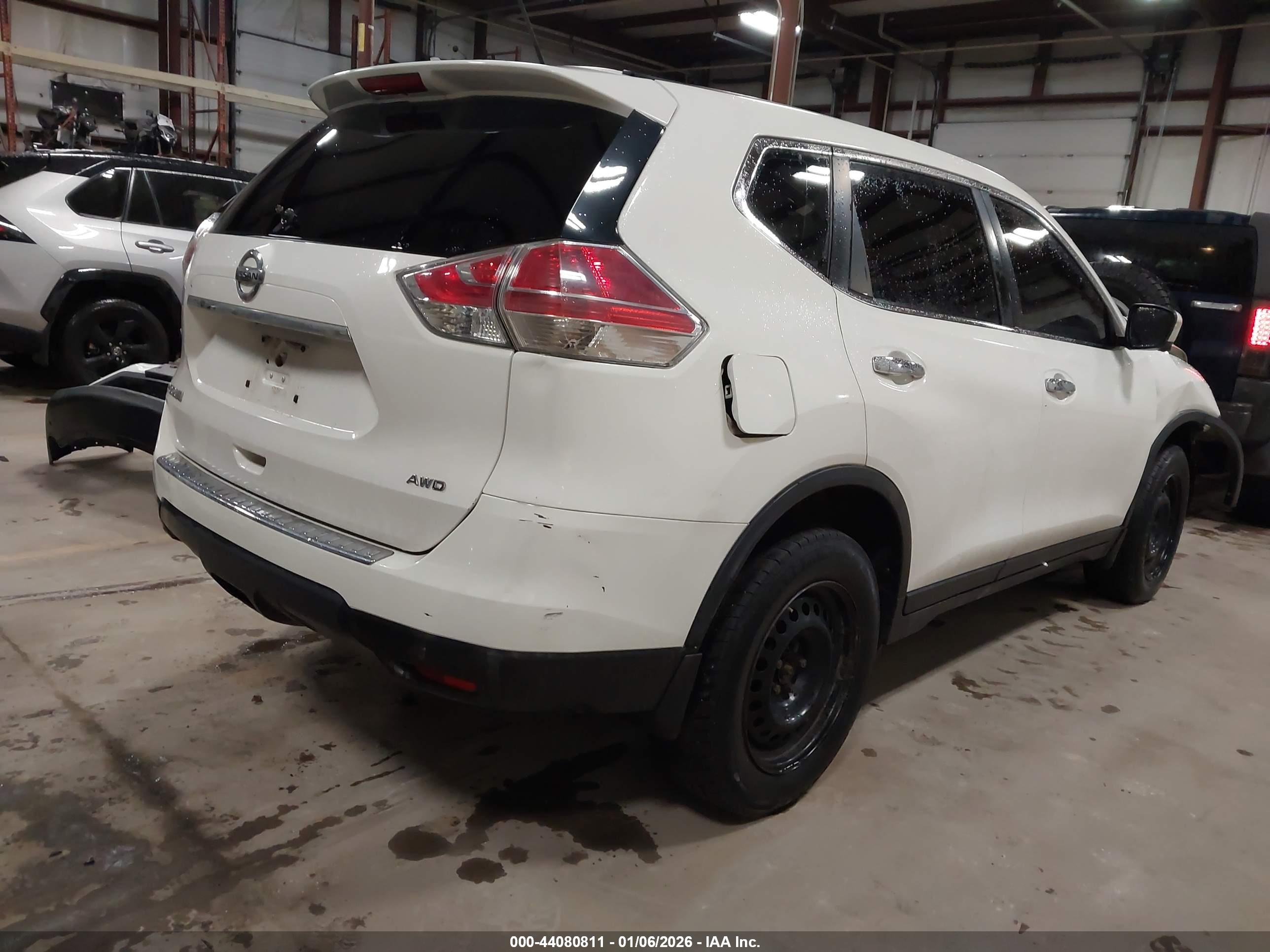 NISSAN ROGUE image 4