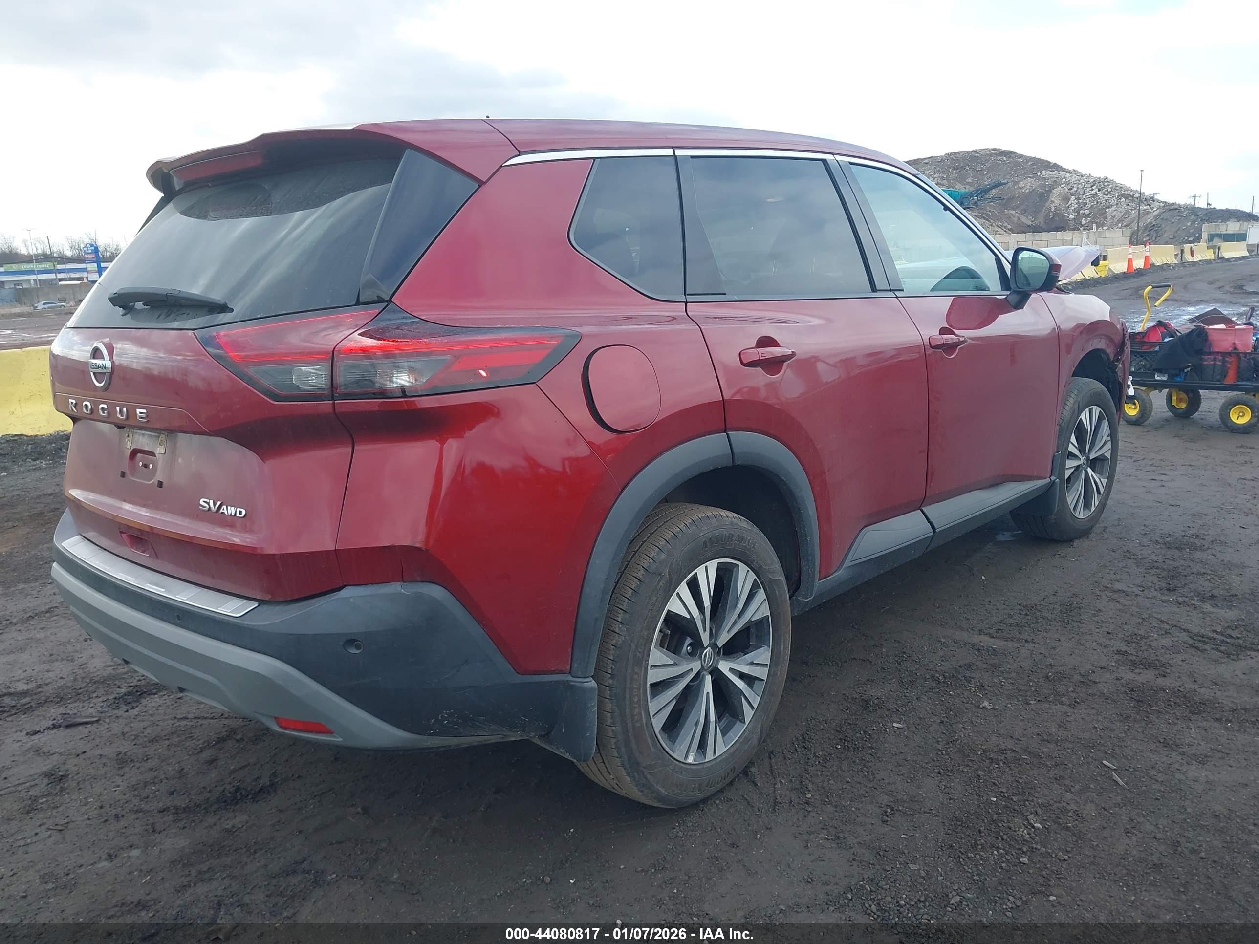 NISSAN ROGUE image 4