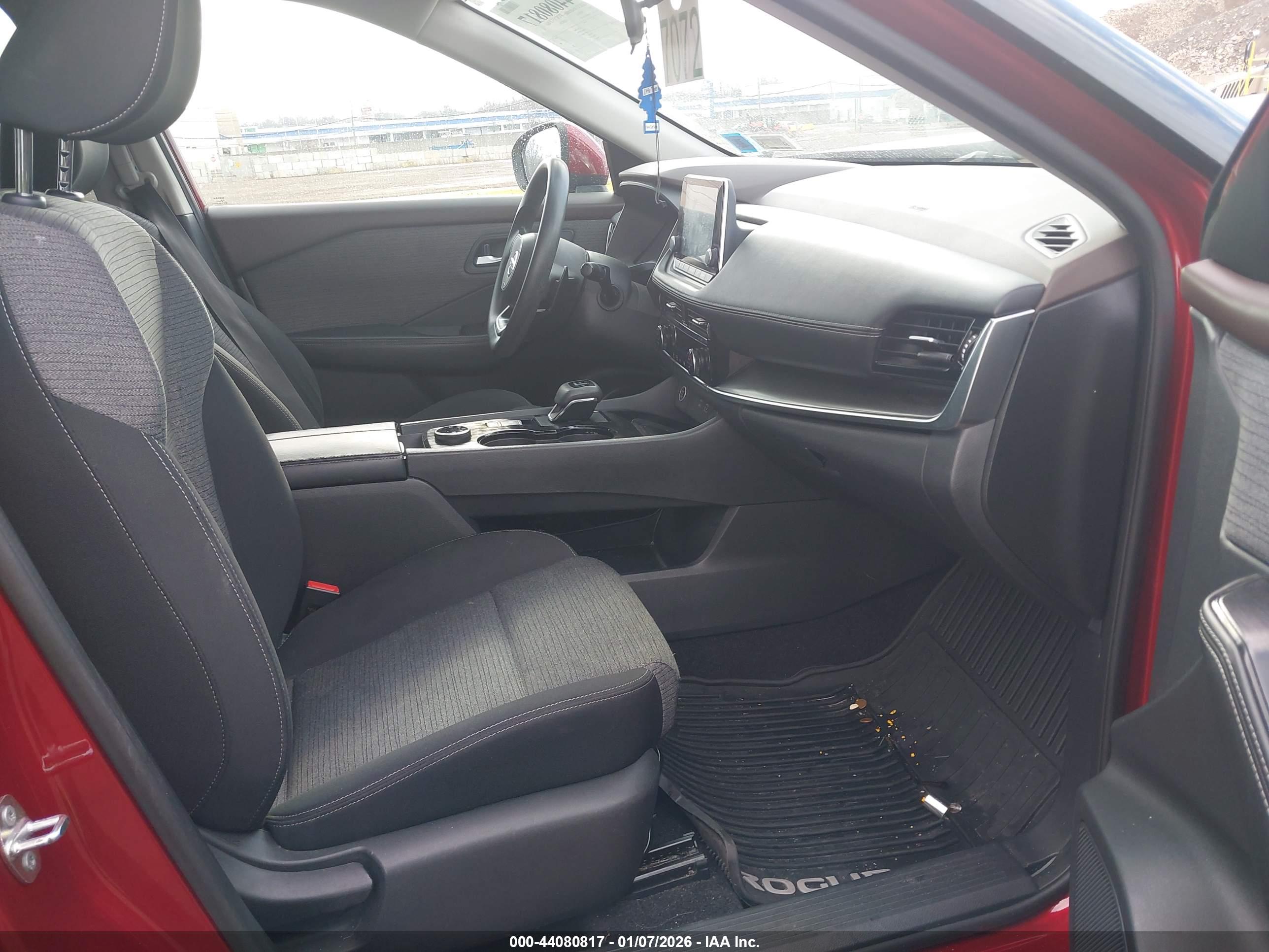 NISSAN ROGUE image 5