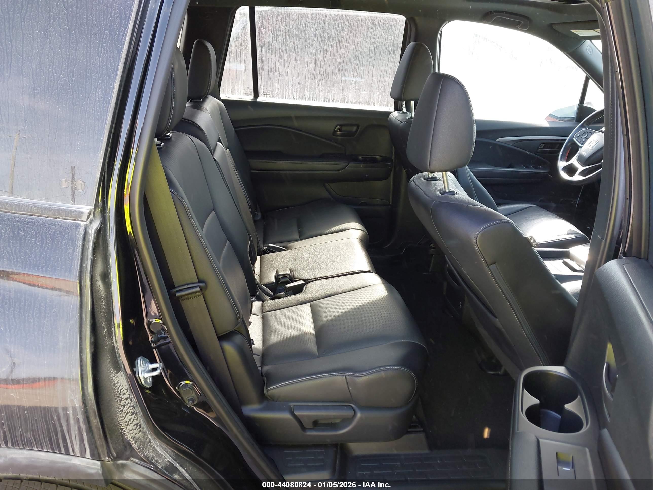HONDA PASSPORT image 8